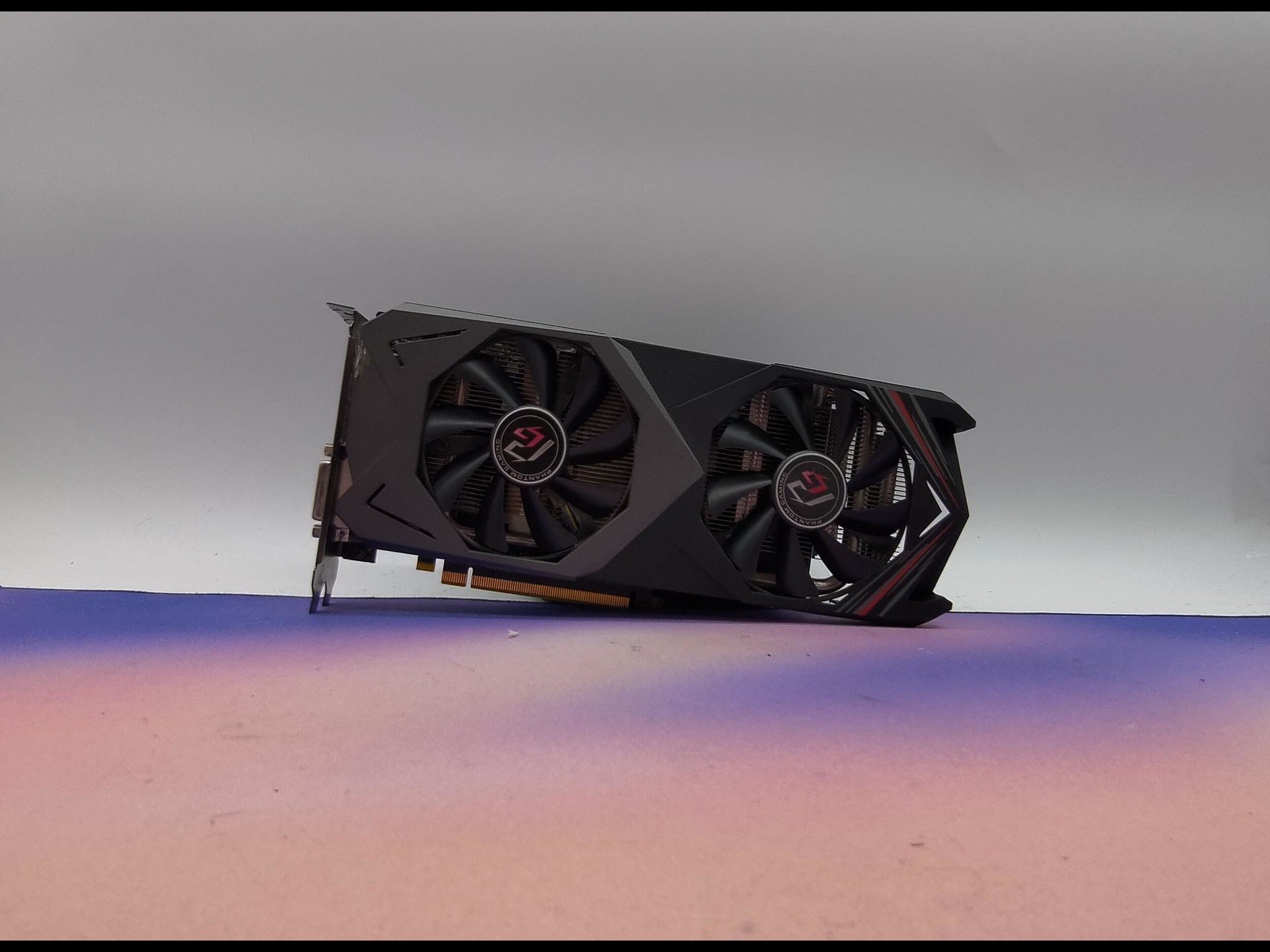 ASRock Phantom Gaming RX 590