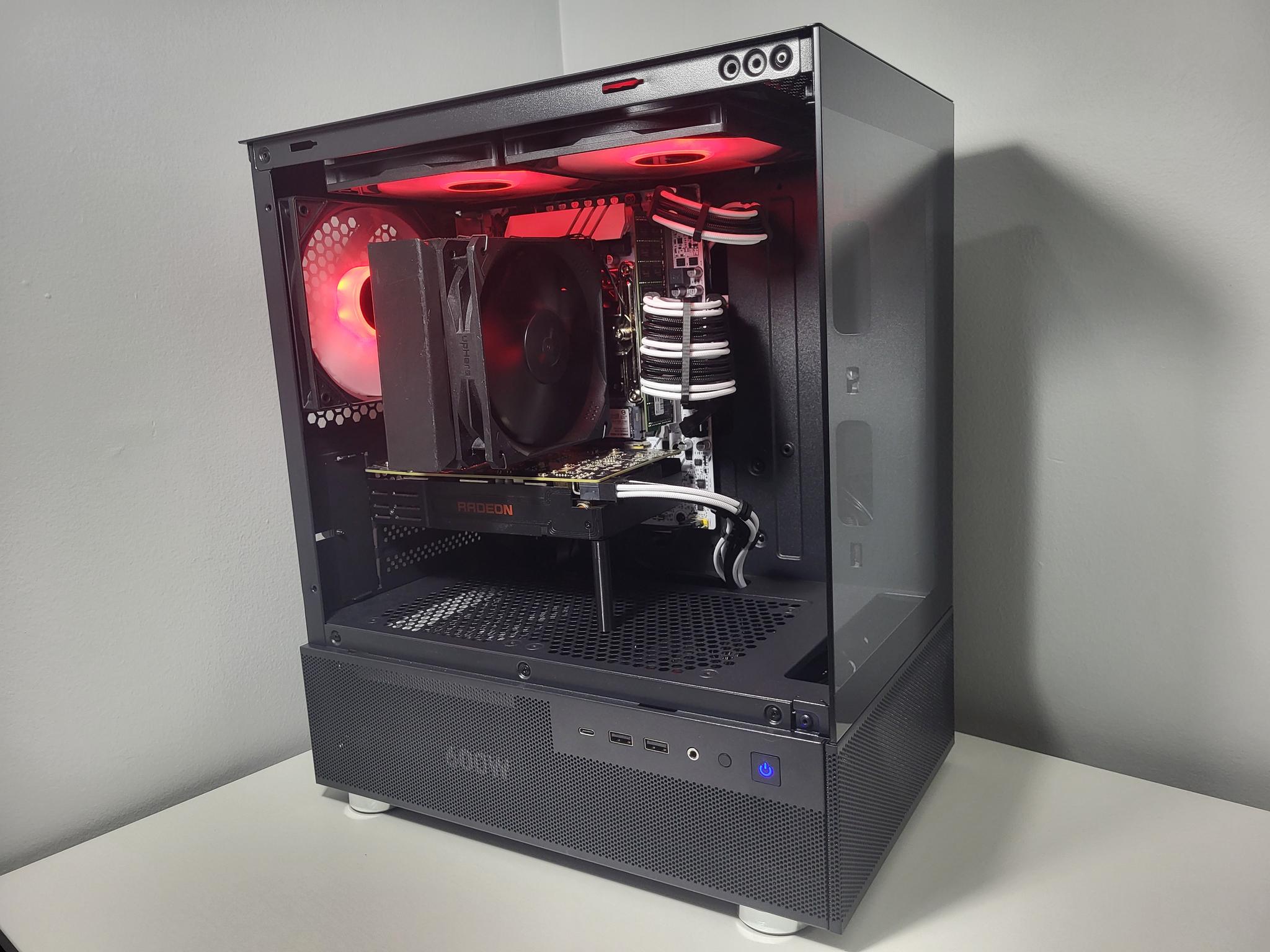 AMD Radeon RX 5500 - Image 2