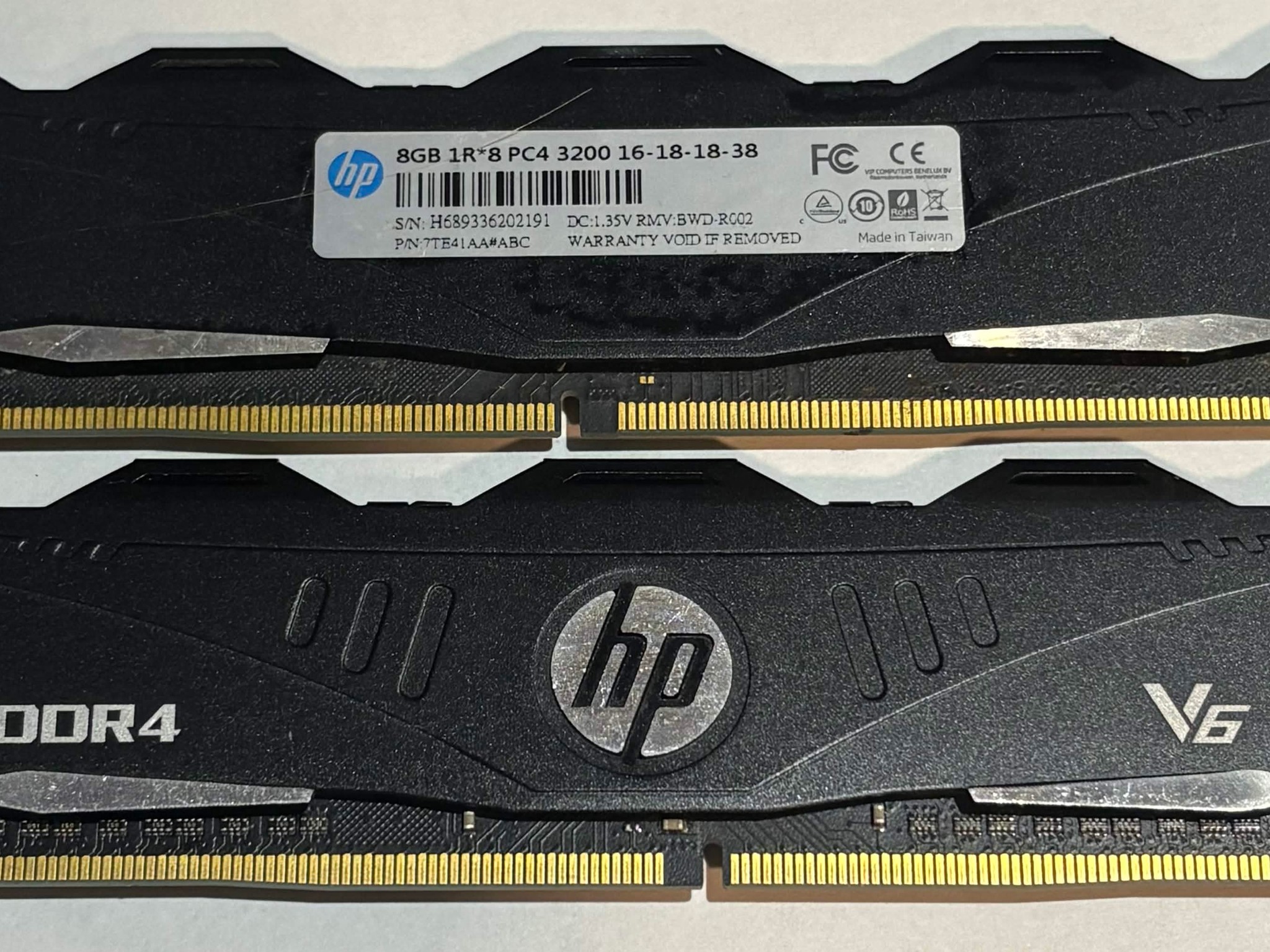 HP V6 16GB (2x8GB) DDR4 Gaming Memory Kit | Black Heatsinks | Tested Working