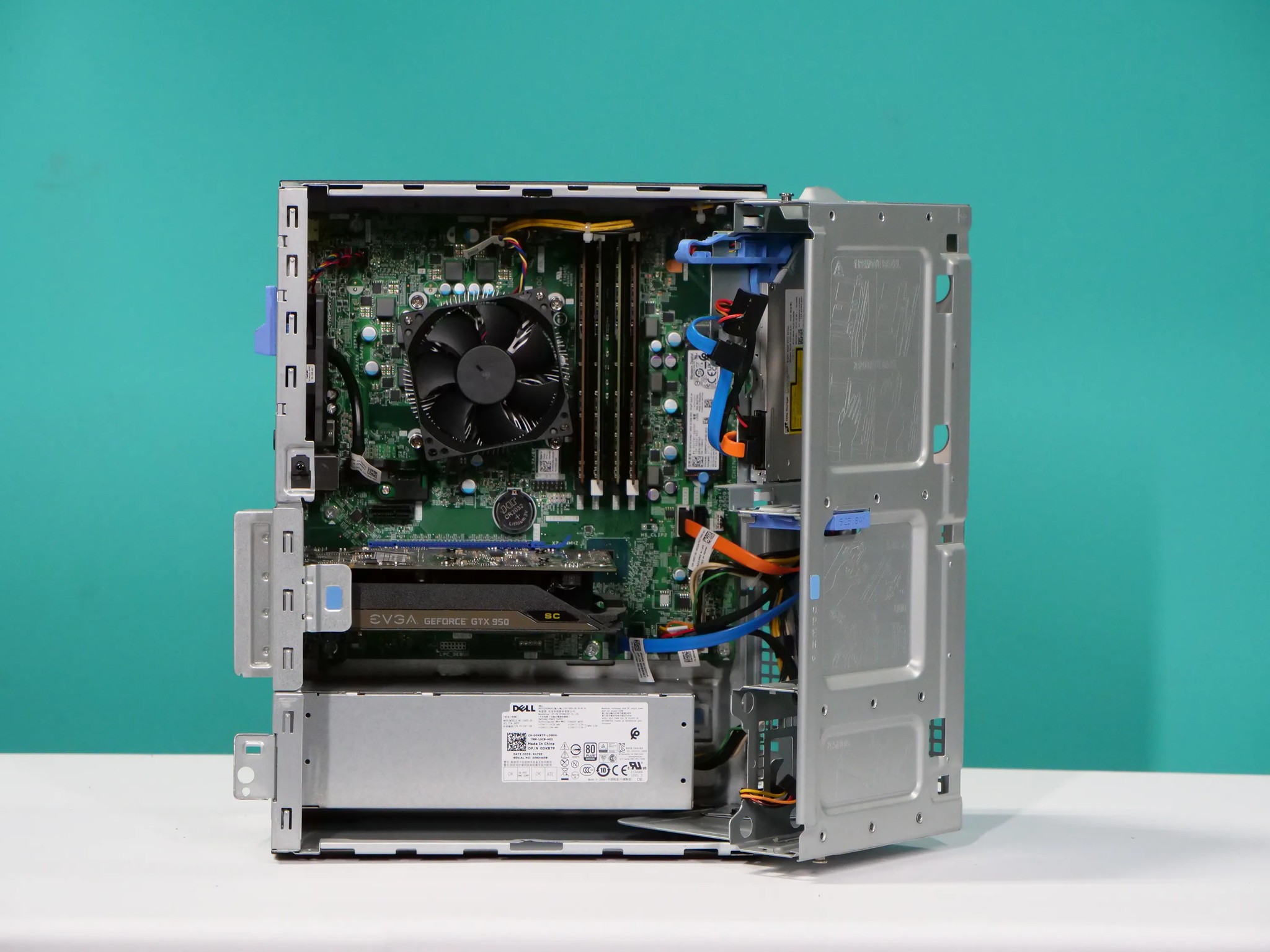 UCW Ready to Play e-sports "Optiflex 2" Build (i5-7500 + GTX 950 2GB + 32gb RAM + 512gb nvme)
