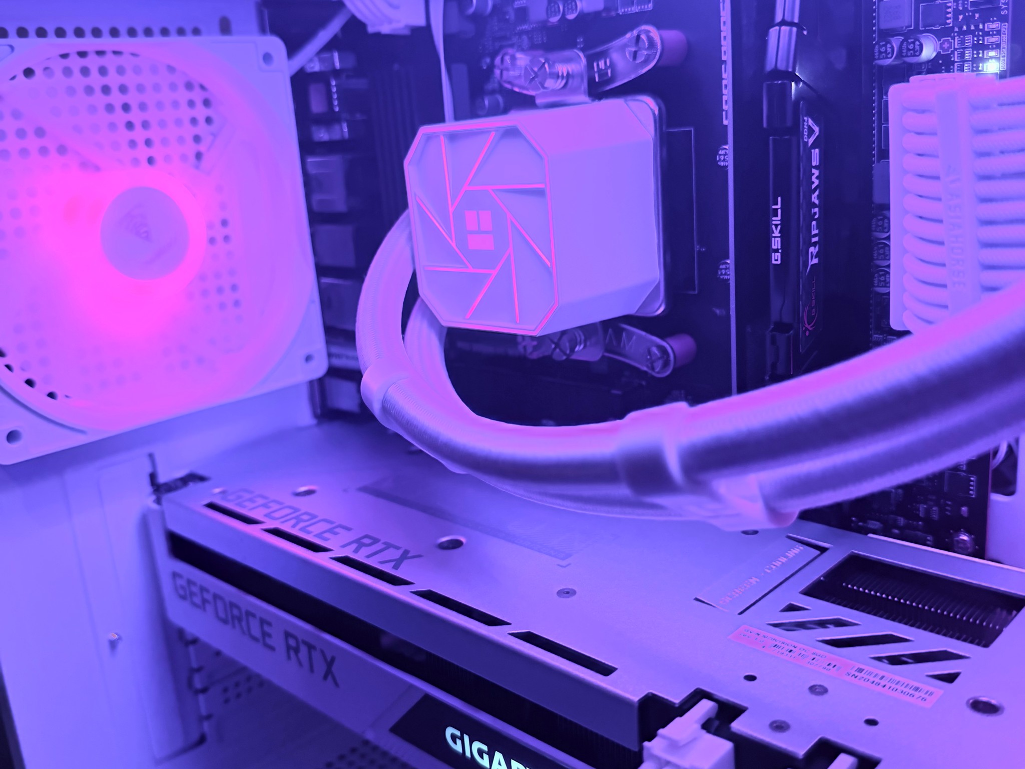 ⚪️"StarFall"🌈| 1440p Gaming | Ryzen 5 5600X | RTX 3070 | 32GB Ram | 512GB Storage | Free Shipping