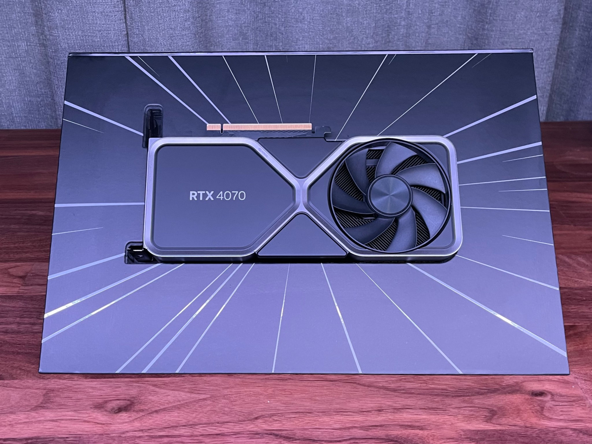 NVIDIA RTX 4070 FOUNDERS EDITION | PCIE ADAPTER CABLE NOT INCLUDED