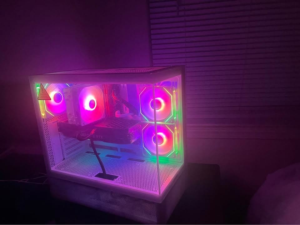 NEED GONE ASAP RTX 3070, Ryzen 7 (8 CORES 16 THREADS), 16GB RAM, 500GB NVME, WiFi,Gaming PC