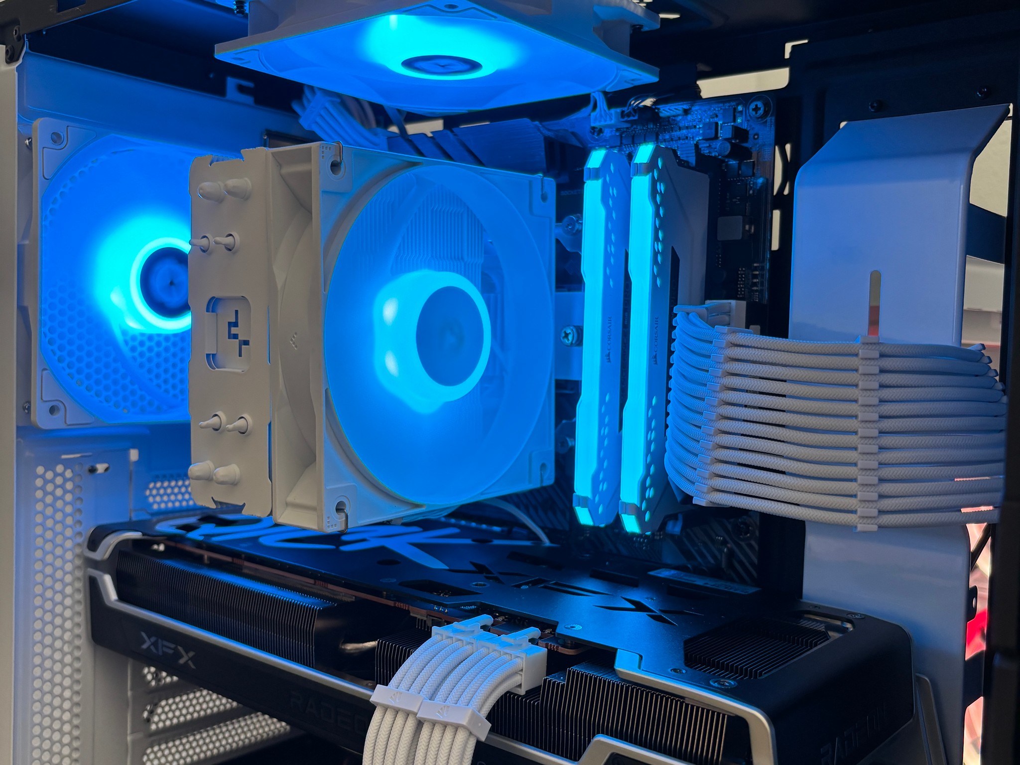 Mid-Tier Gaming PC | 5 3600x | 6750XT 12GB