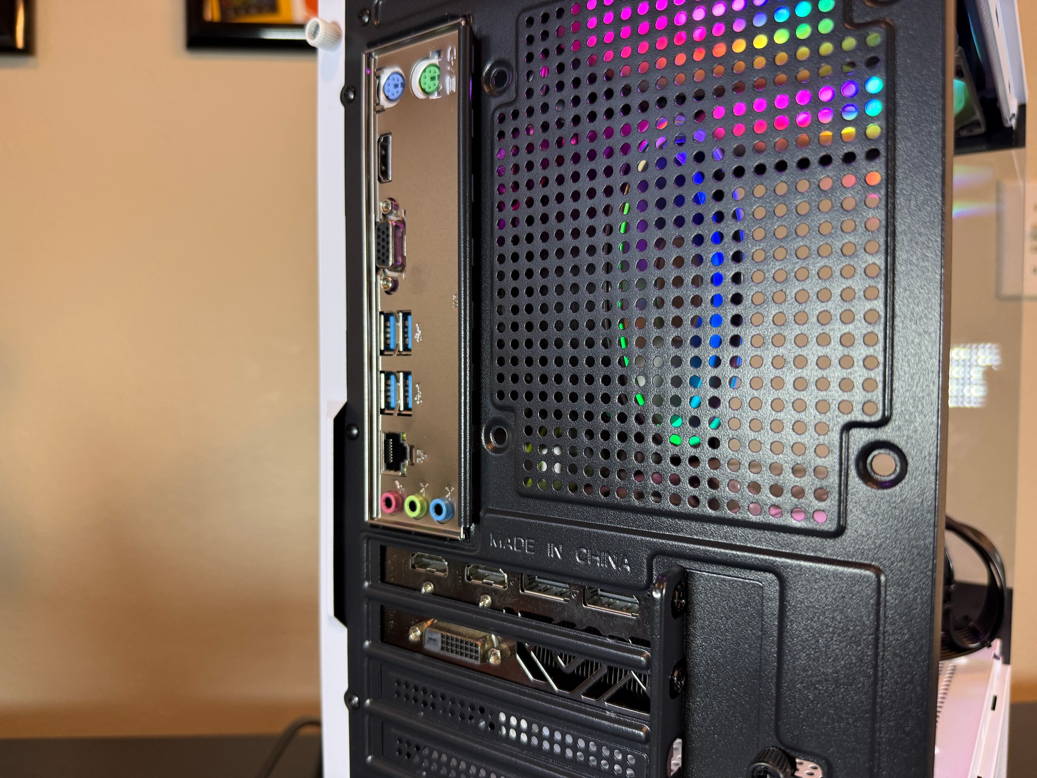☁️RX 580 8g, Intel i5-8500, 16gb RAM, 480gb SSD☁️| Gaming PC | Fortnite, Valorant, GTA V, and more!