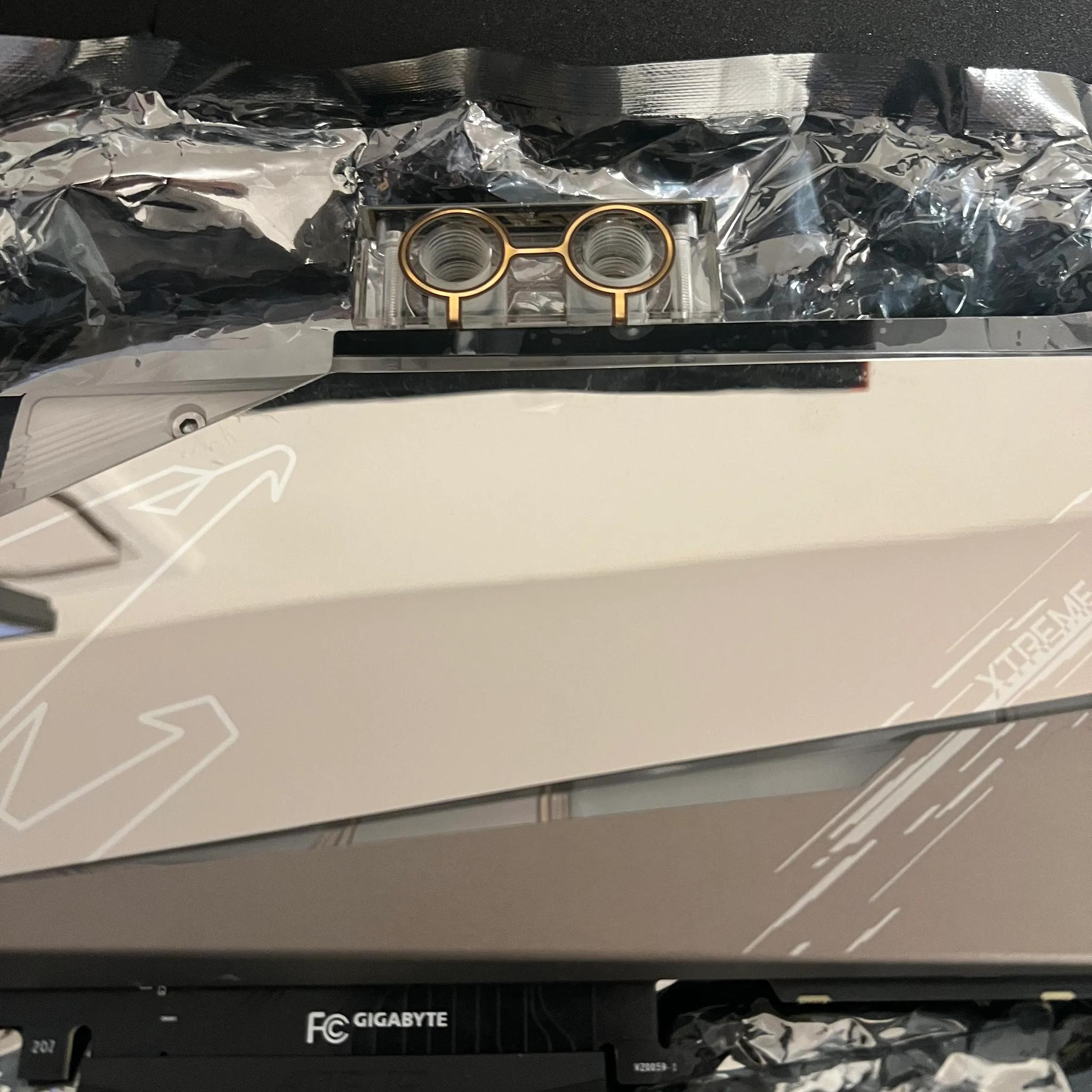 RTX3080 Aorus Extreme WaterForce *Requires custom loop* Rare Collectors GPU