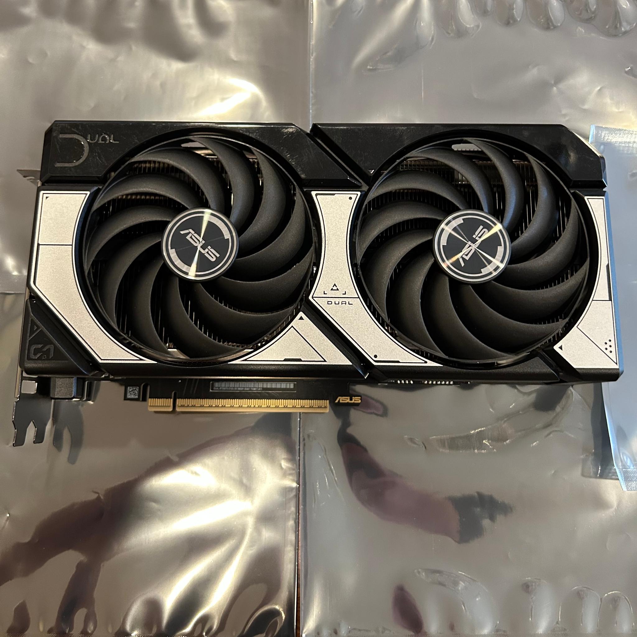 ASUS GeForce RTX 5070 OC Edition 12GB