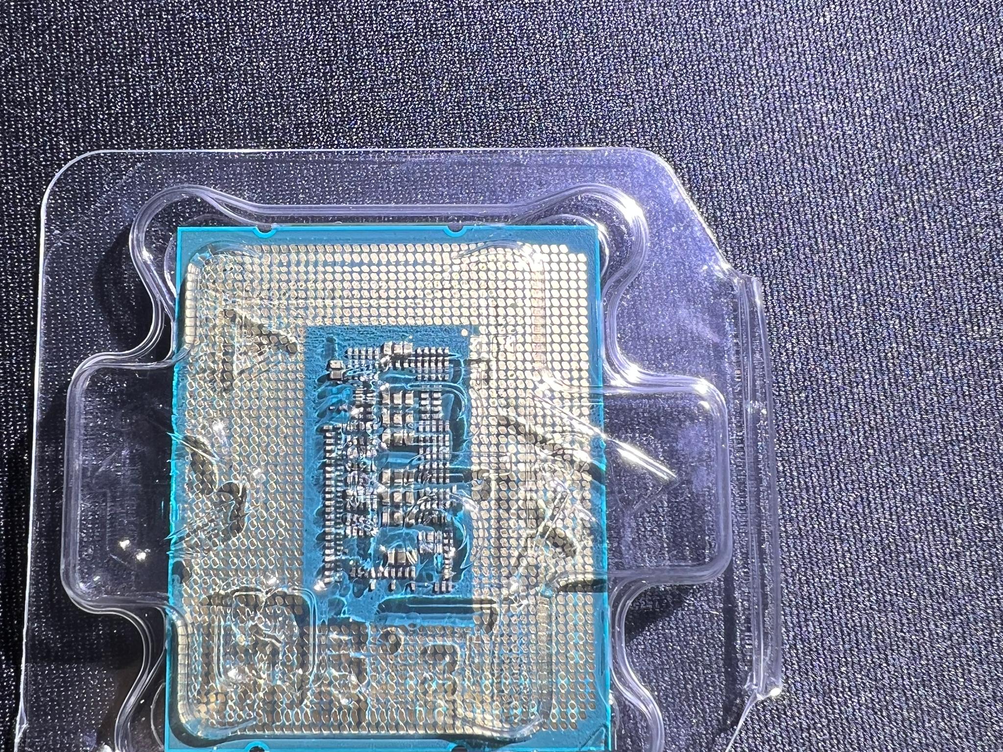 Intel Core i5-12600K