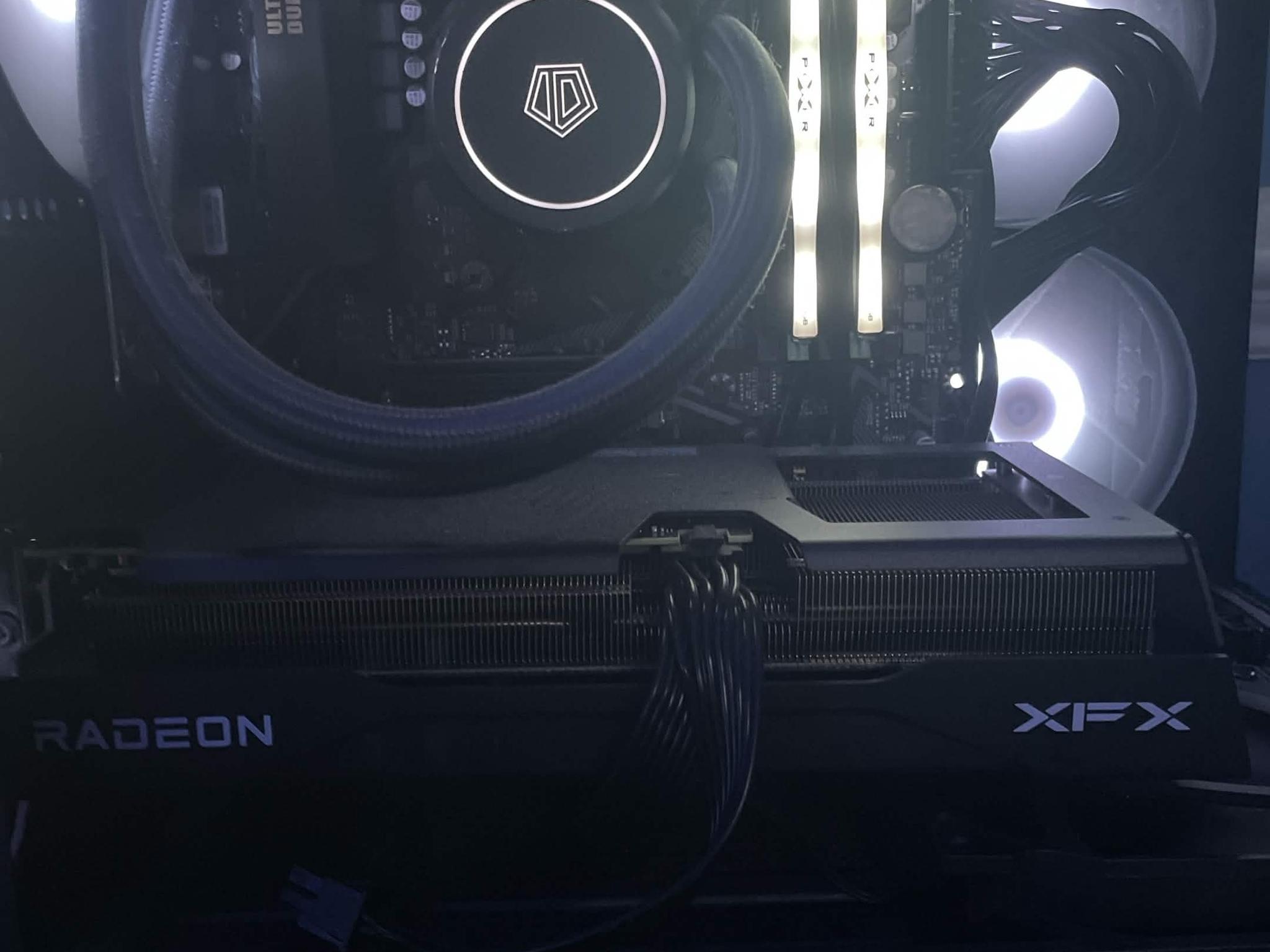 GREAT Midrange Gaming PC! Ryzen 7 5700X3D RADEON RX 9060 XT 8GB