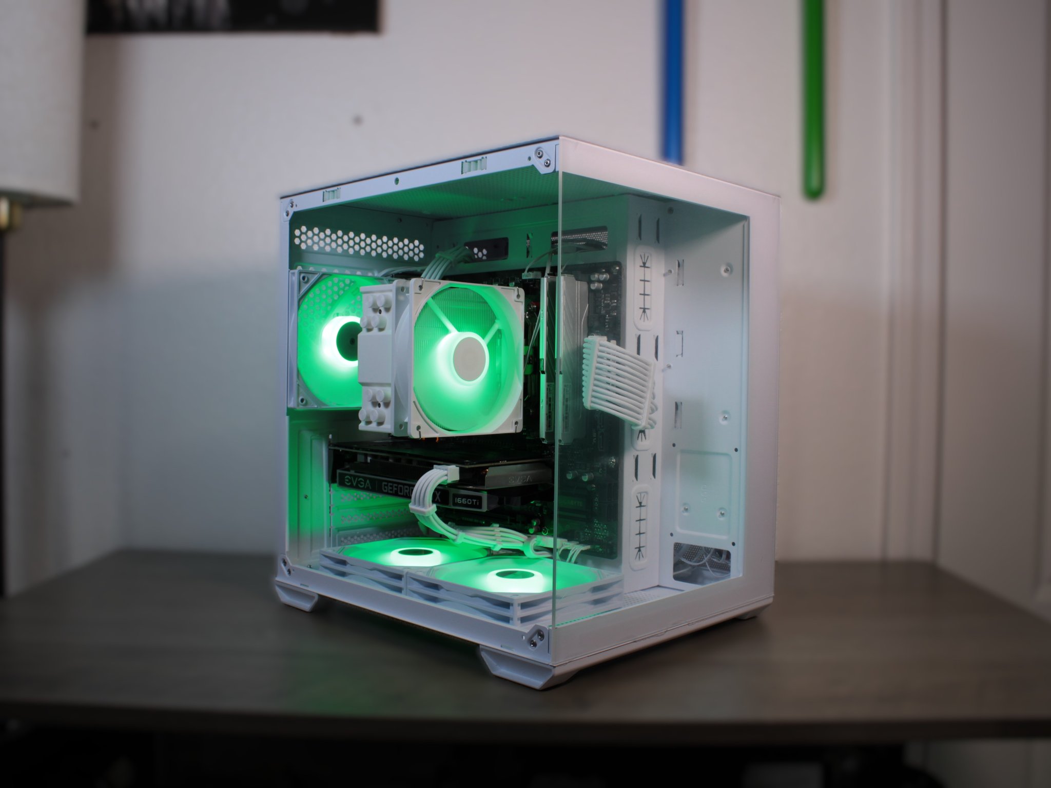1660 Ti | Ryzen 5 2600 | 1 TB M.2 NVMe | 16gb 3200MHz Ram | Win 11 Activated | WiFi