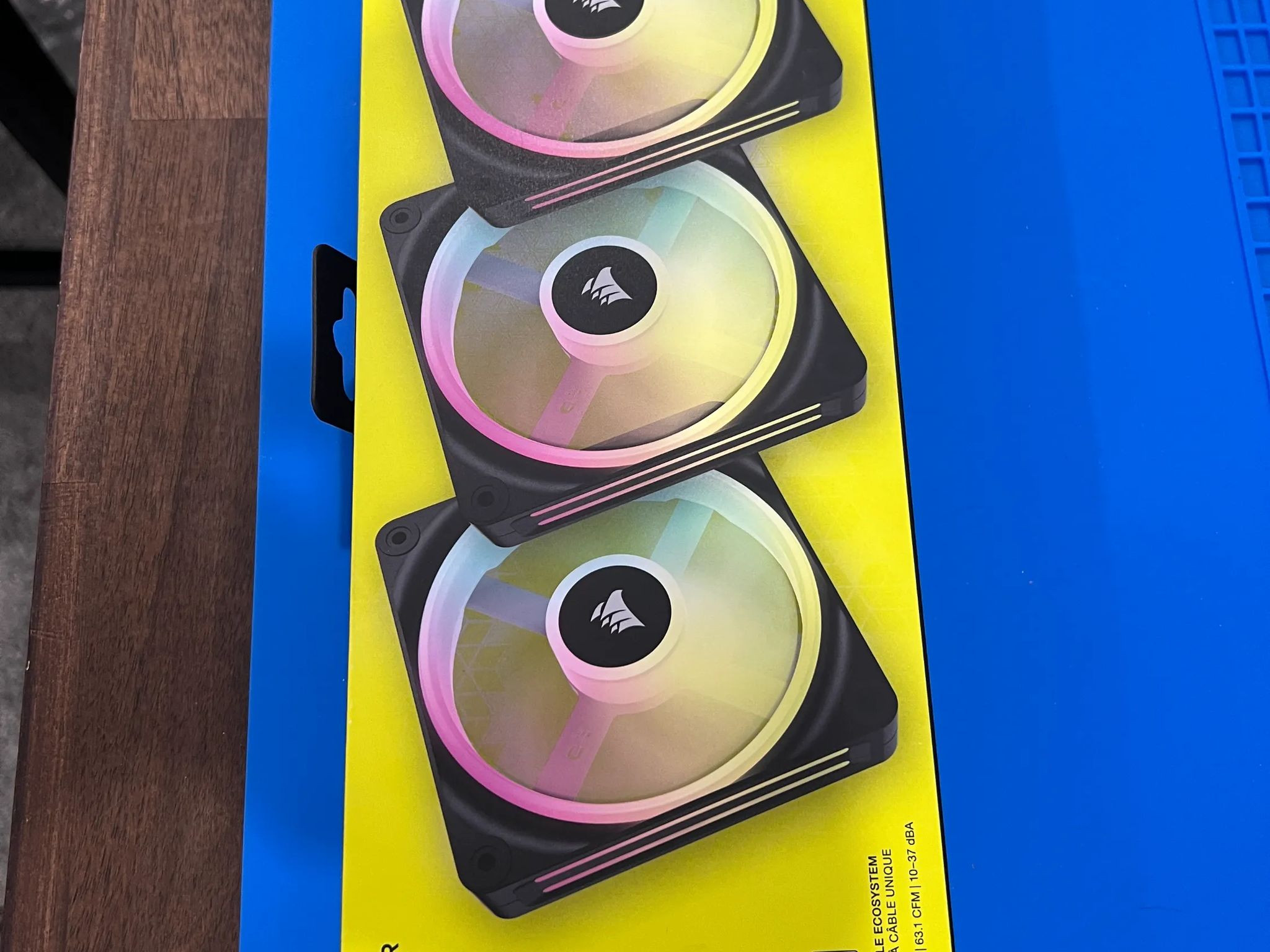Corsair iCUE LINK QX120 RGB Starter Kit