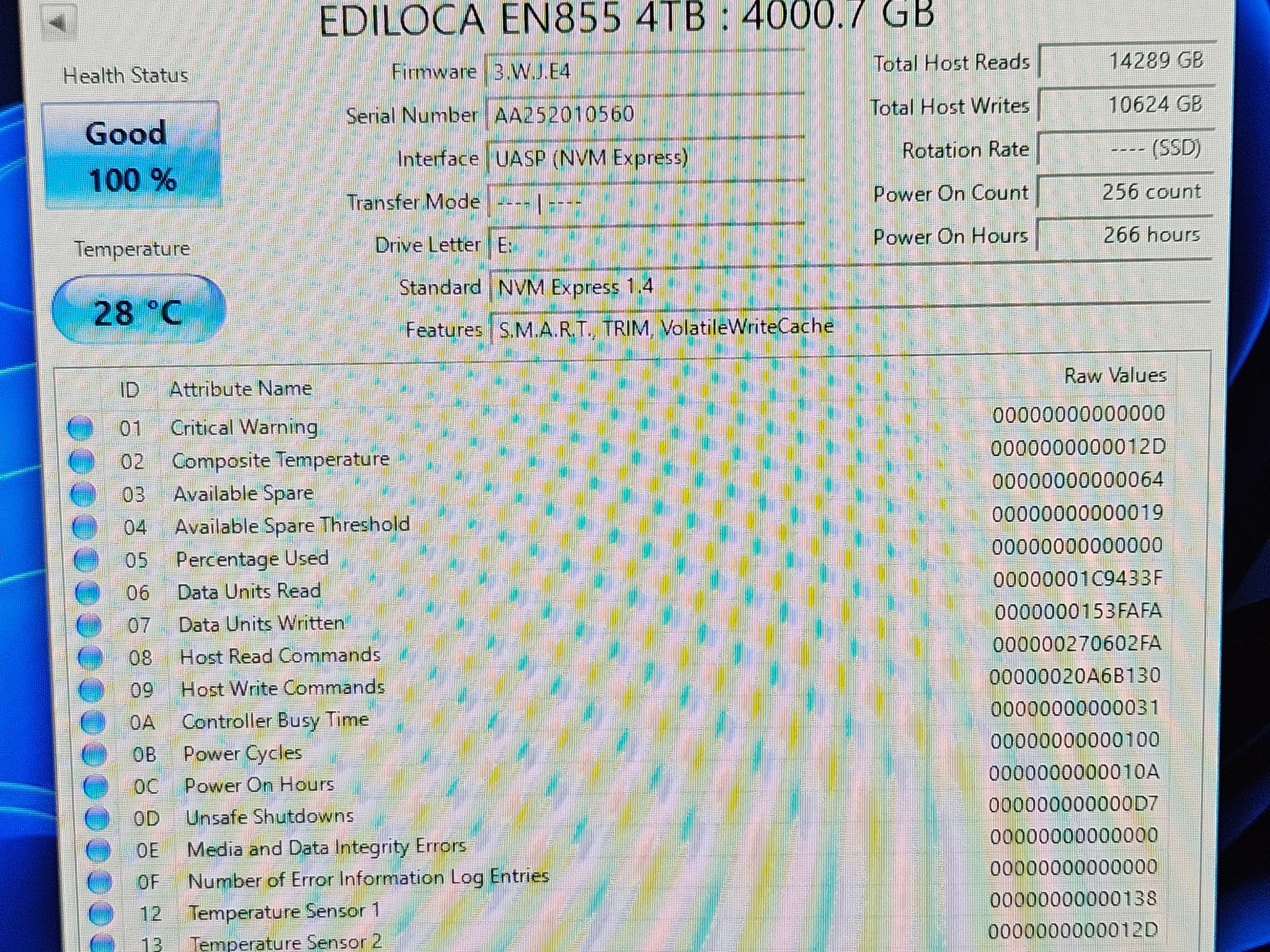 Ediloca EN 855 4TB SSD with DRAM Cache and Heatsink