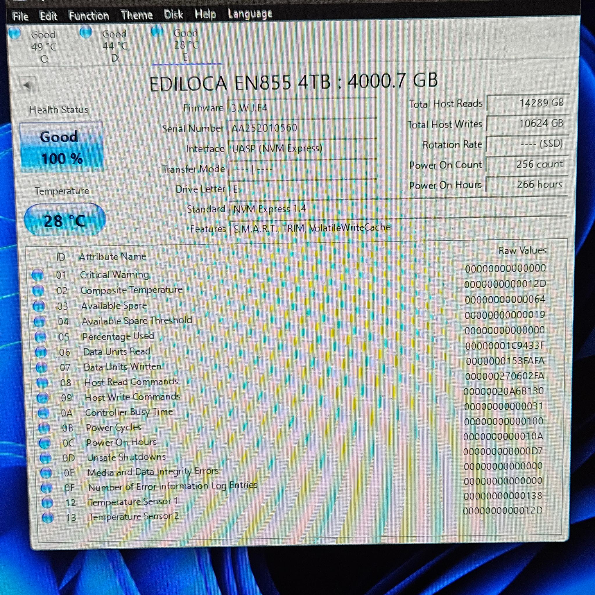 Ediloca EN 855 4TB SSD with DRAM Cache and Heatsink