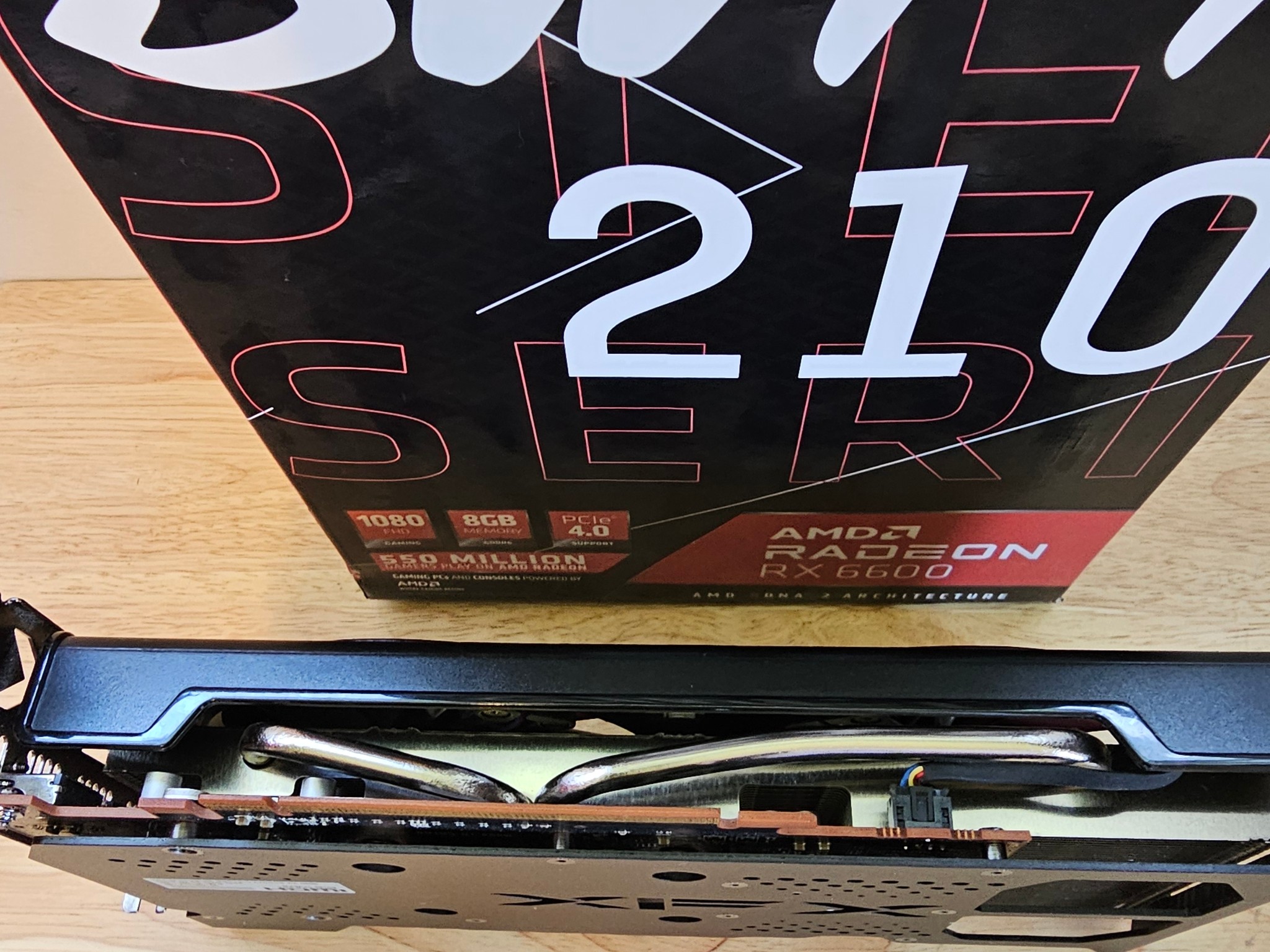 XFX Speedster SWFT 210 Radeon RX 6600