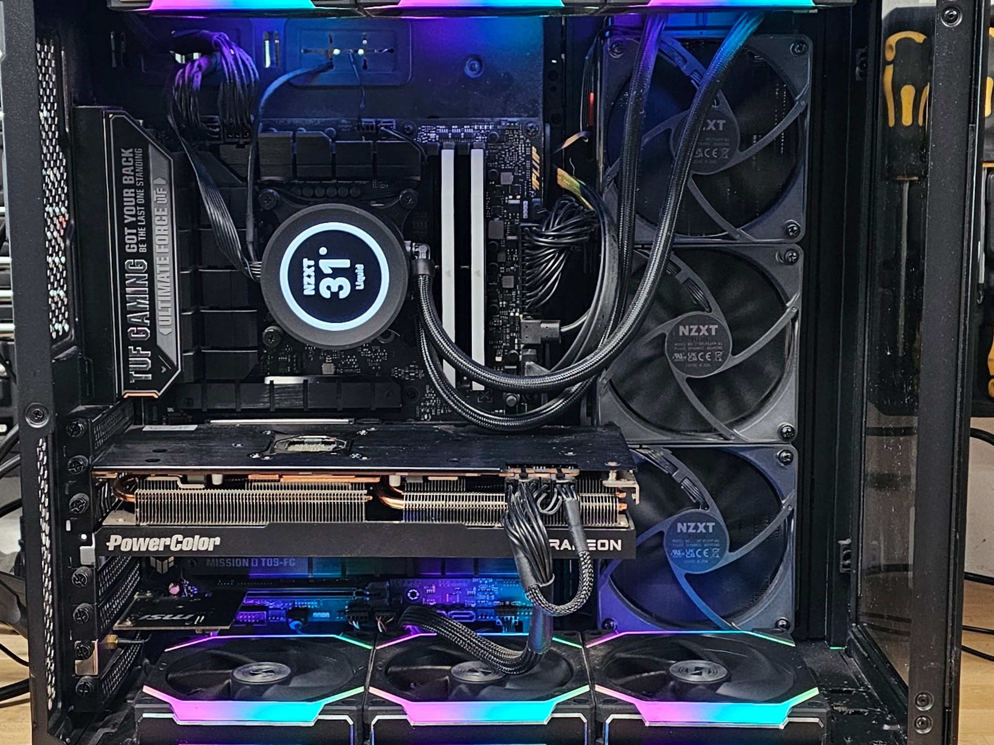 Lian Li PC Case 489 w\ Tempered Glass and 6 RGB Fans
