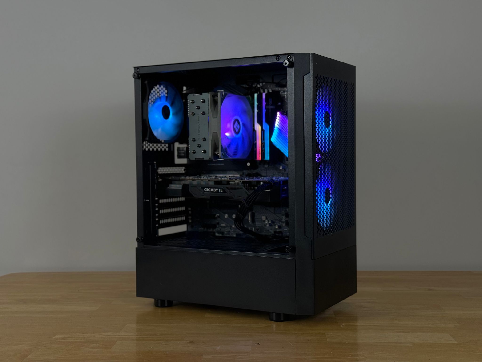 RGB OVERLOAD Intel i5 10400F GTX 1070 1TB Gaming/Streaming PC