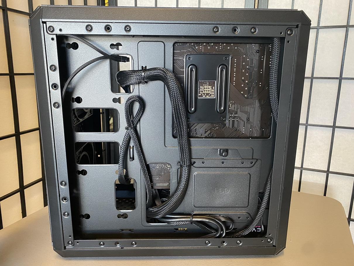 EVGA GTX 1070 SC (8gb), AMD Ryzen 5 3400g, DDR4 3000MHz 16GB (8x2), 500GB NVMe, 550W Gold