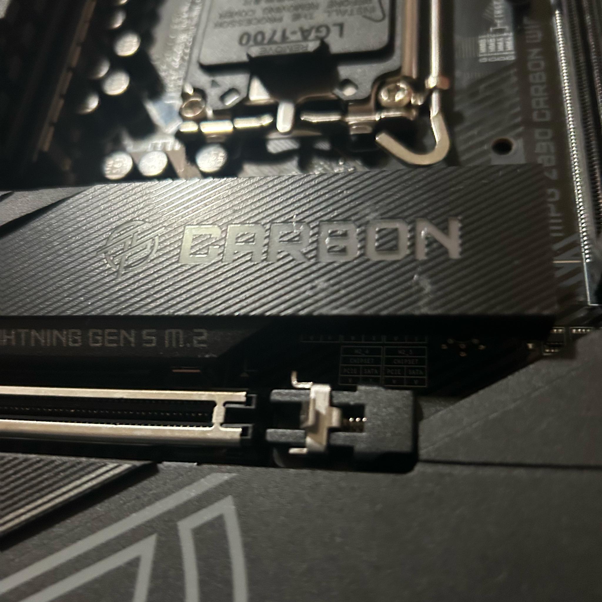 MSI MPG Z890 CARBON WIFI