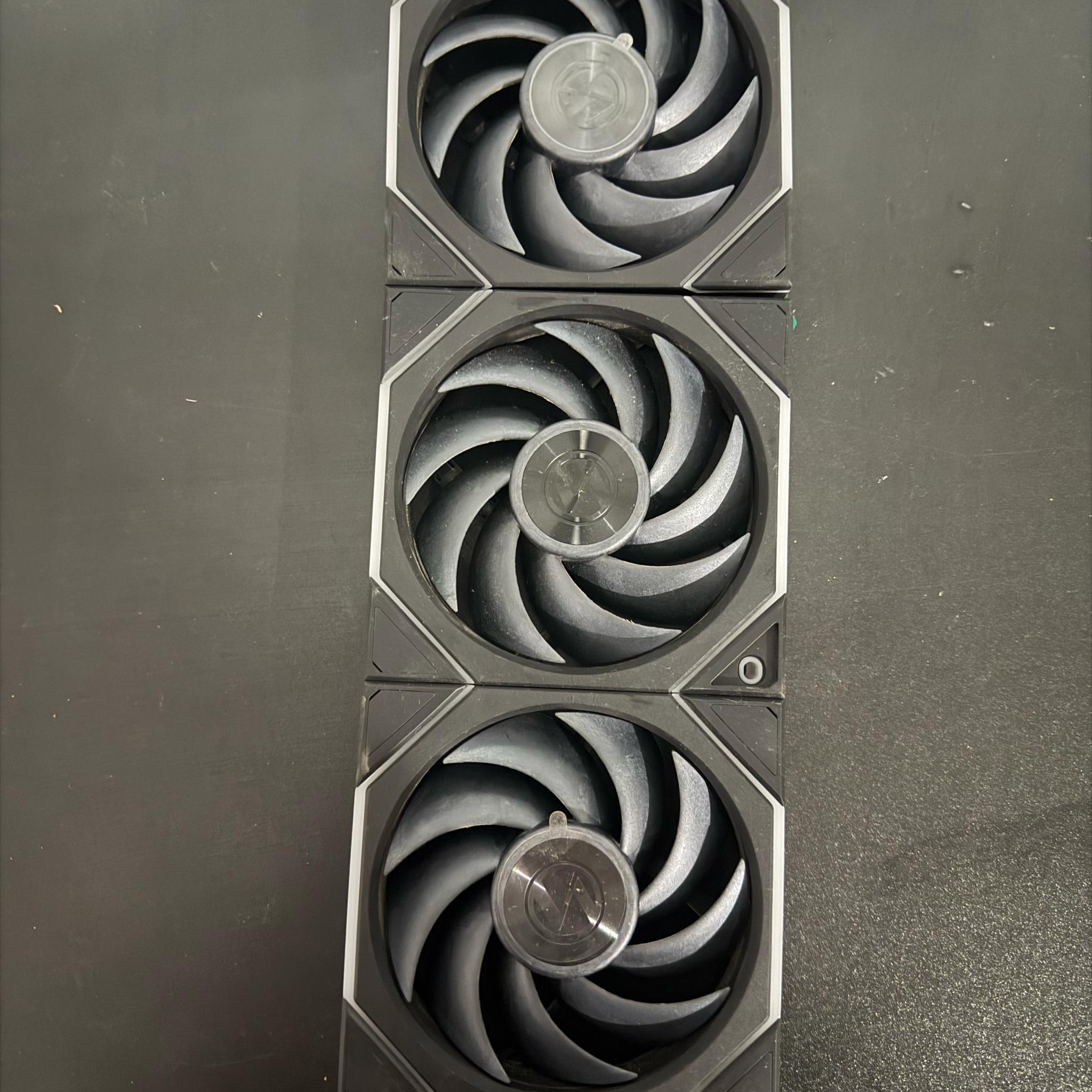 3x Lian Li UNI FAN TL Wireless Fans – Used