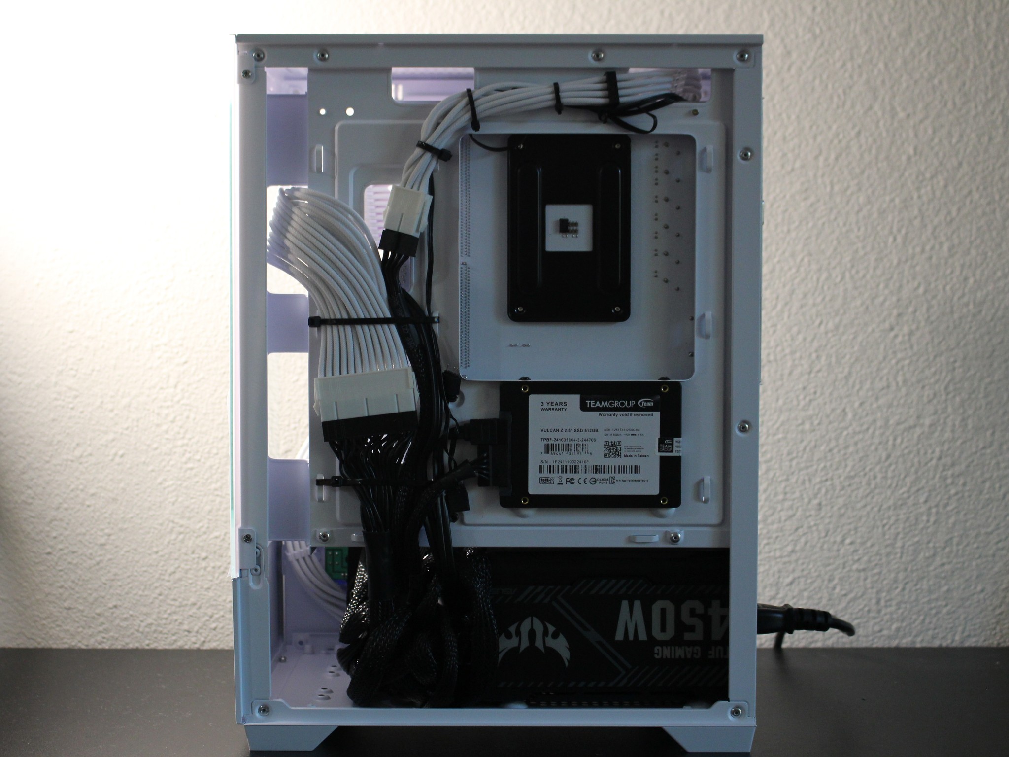 White Gaming PC | Windows 11 Pro | RX480 | R3 3100 | 512GB SSD | 16 GB RAM | WiFi and BLE