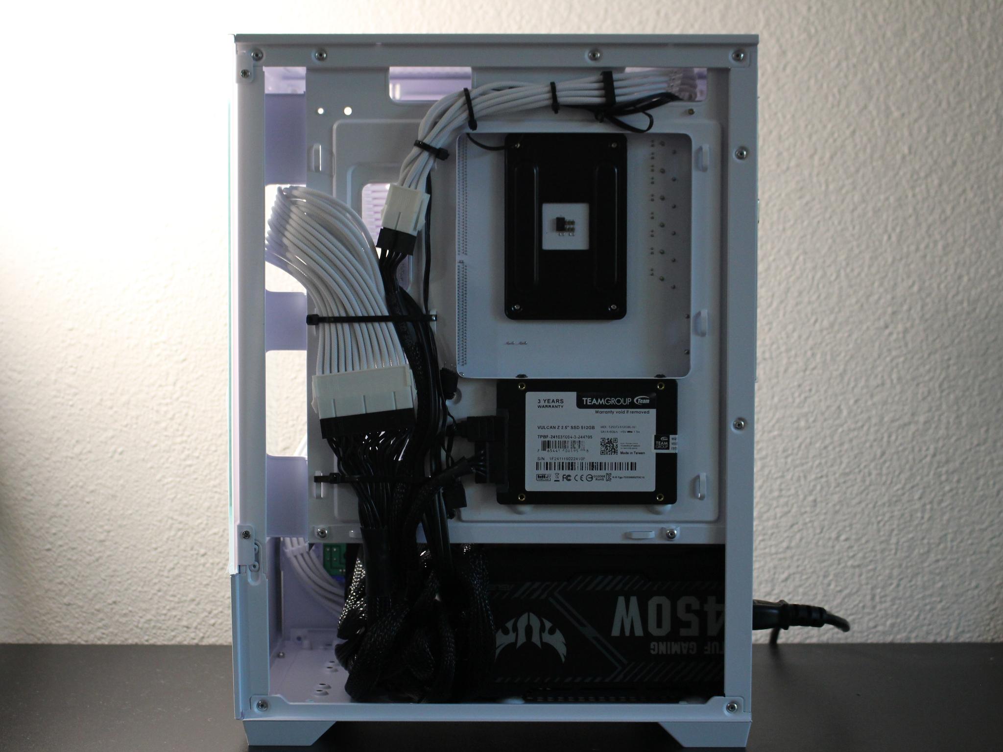 White Gaming PC | Windows 11 Pro | RX480 | R3 3100 | 512GB SSD | 16 GB RAM | WiFi and BLE