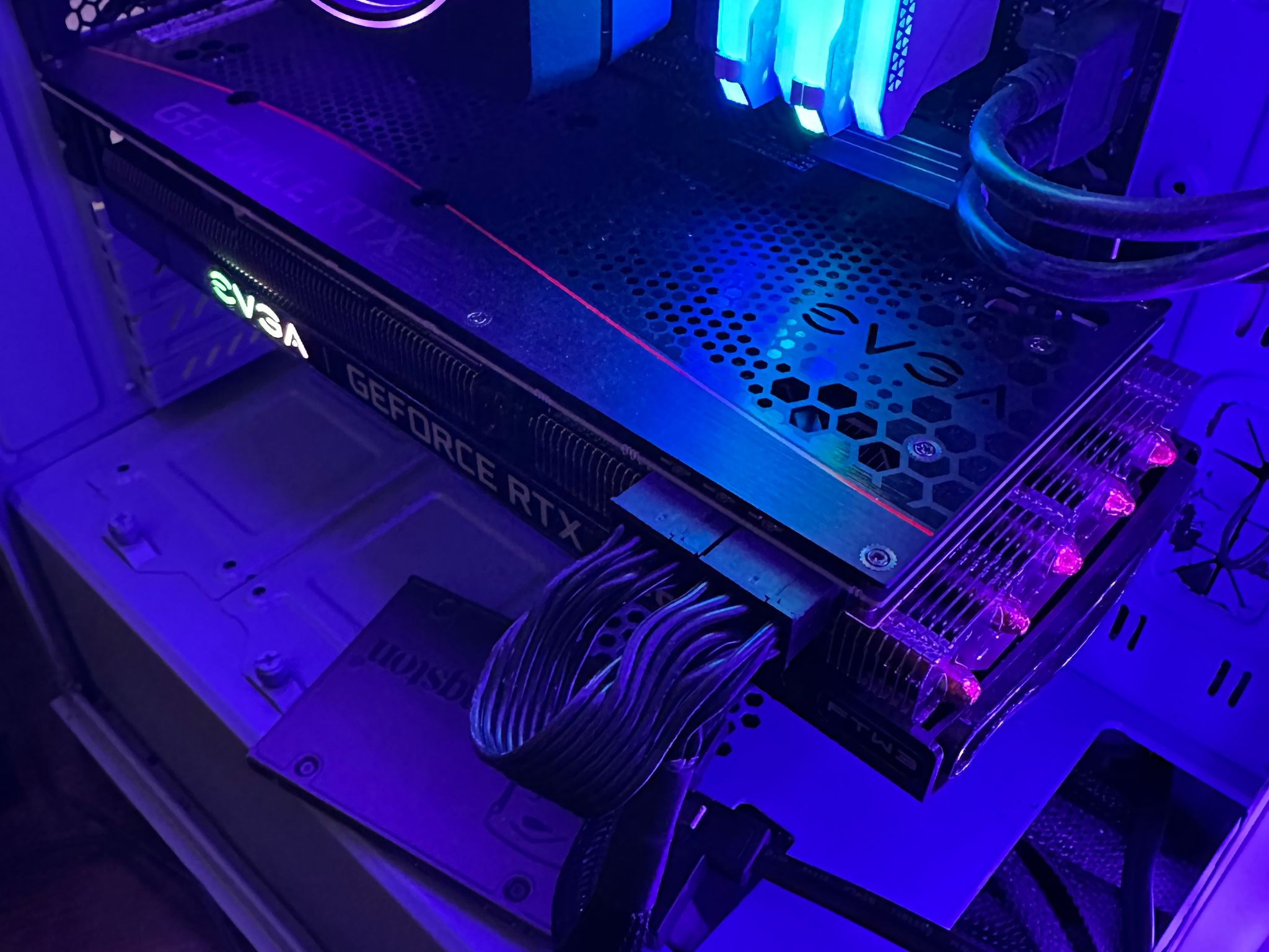 EVGA GeForce RTX 3060 Ti FTW3 ULTRA GAMING 8GB GDDR6 GPU (ORIGINAL BOX INCLUDED)