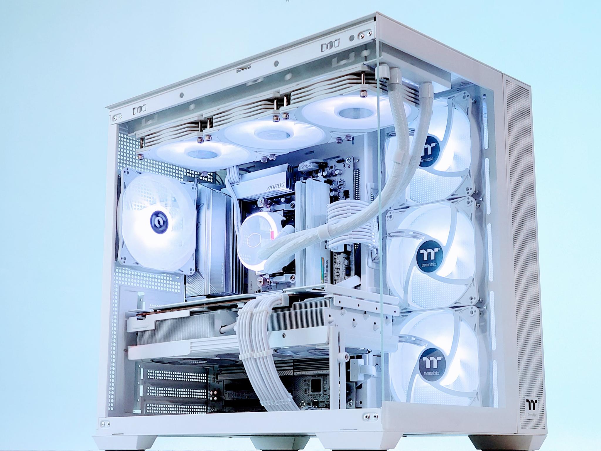 ❄️🤍Let It Snow!🌨️Nvidia RTX 4070 Super🌨️AMD Ryzen 7 8700F🌨️32GB DDR5🌨️1TB NVME