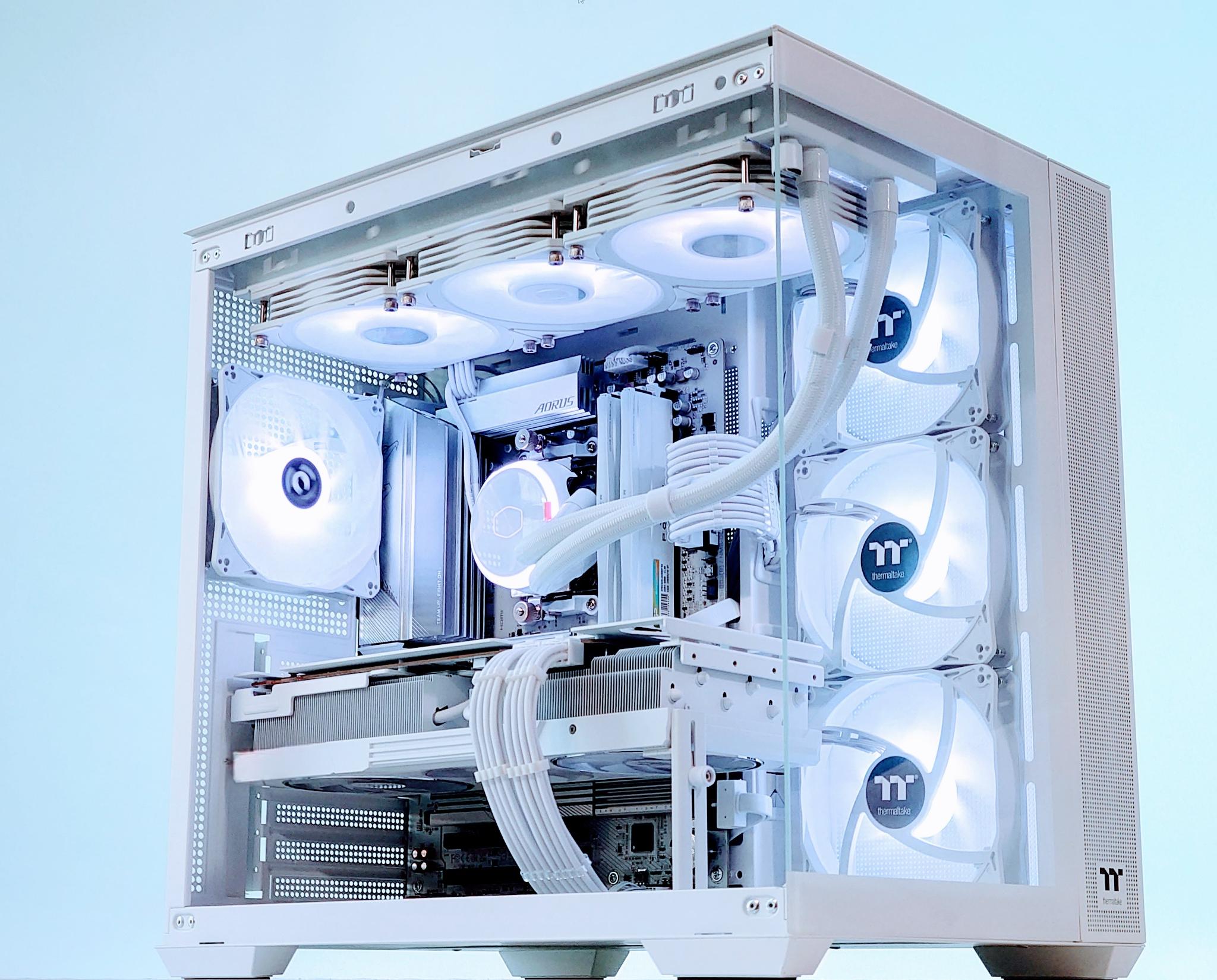 ❄️🤍Let It Snow!🌨️Nvidia RTX 4070 Super🌨️AMD Ryzen 7 8700F🌨️32GB DDR5🌨️1TB NVME