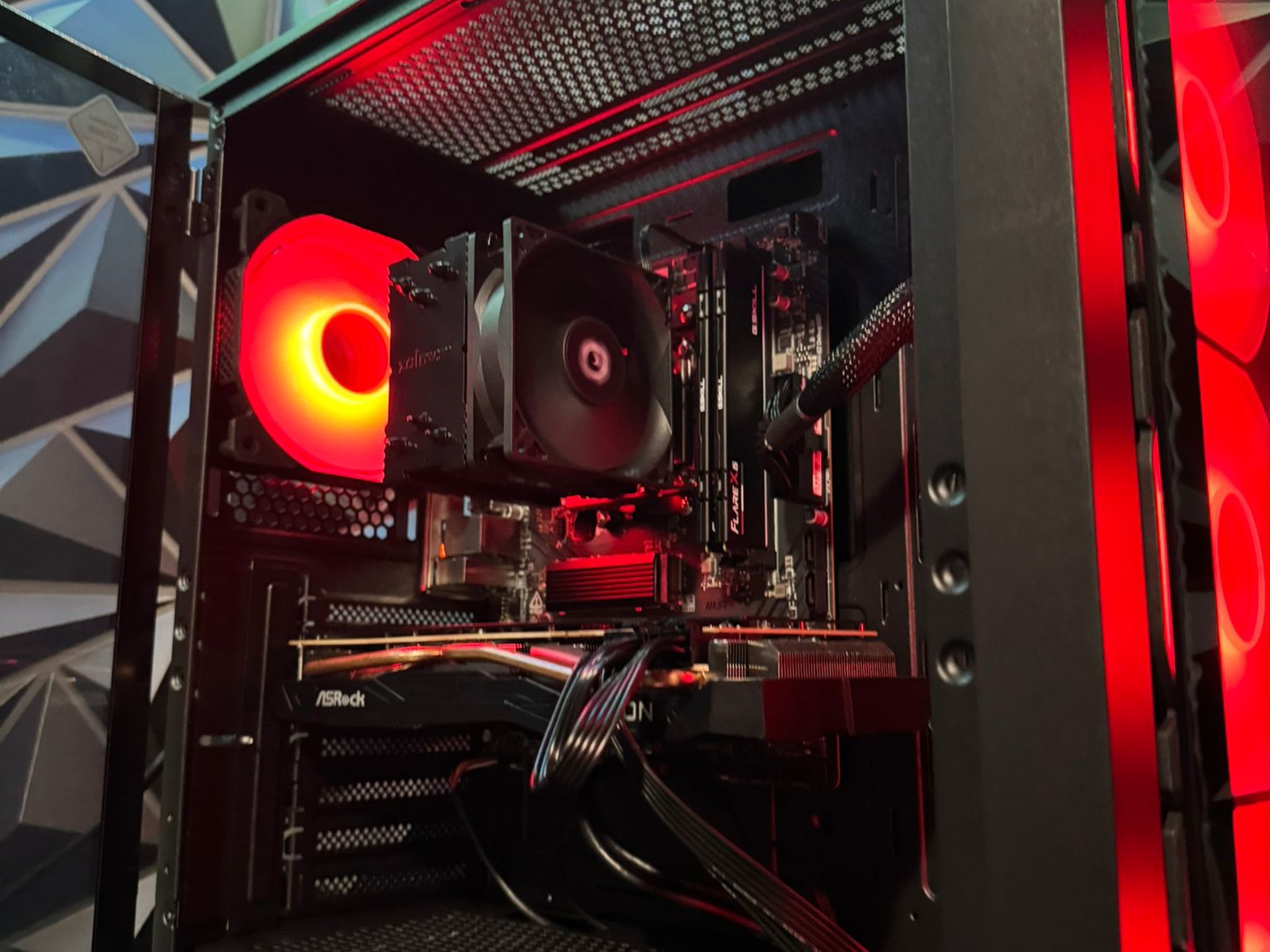 🟥🩸Red Leader🟥🩸1440P Gaming Ryzen 5 7600| RX 6700XT 12 GB| 32 GB DDR5| 1 TB NVMe