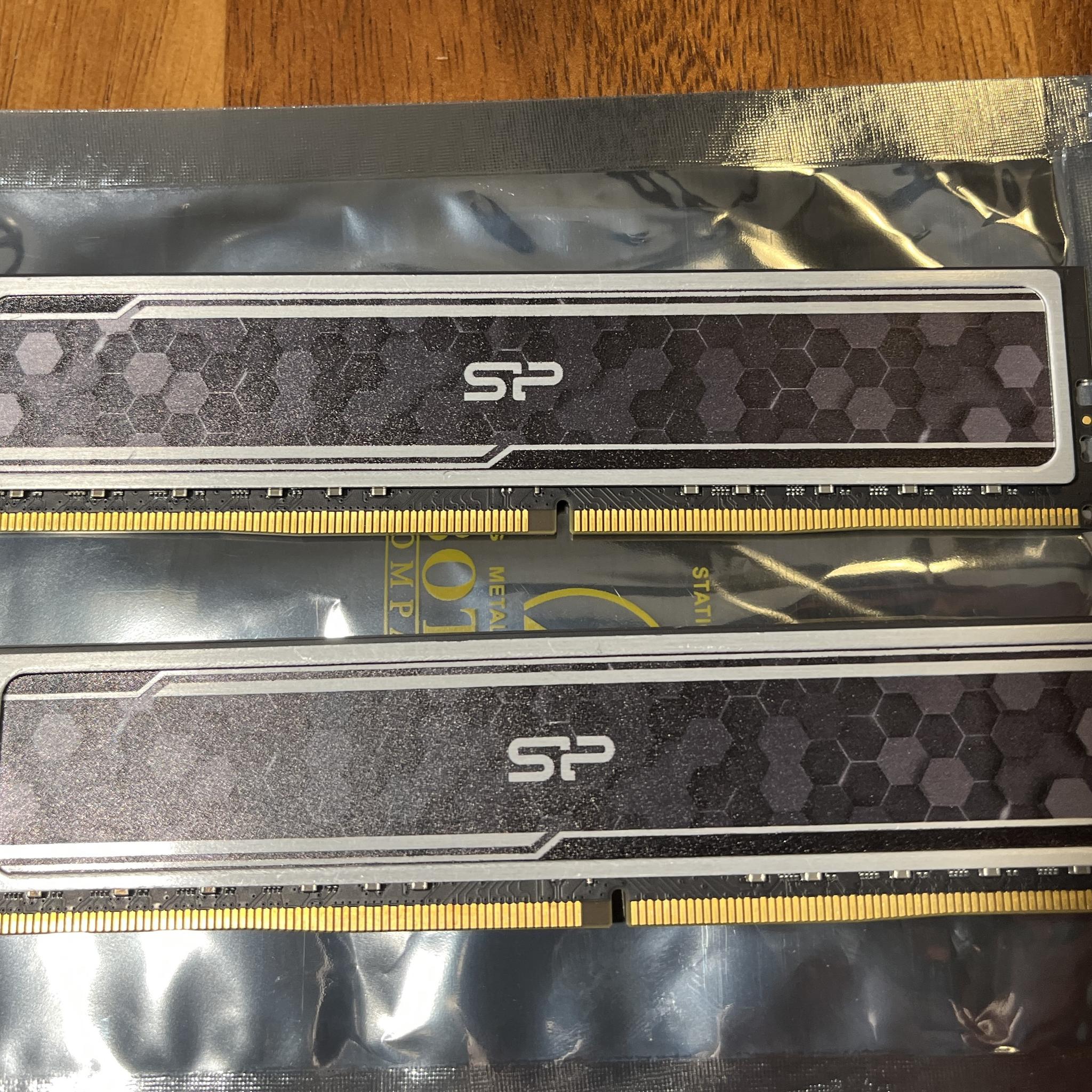 Silicon Power 32GB (2x16GB) DDR4 3200MHz CL16 Desktop RAM SP016GXLZU320BSAJ7