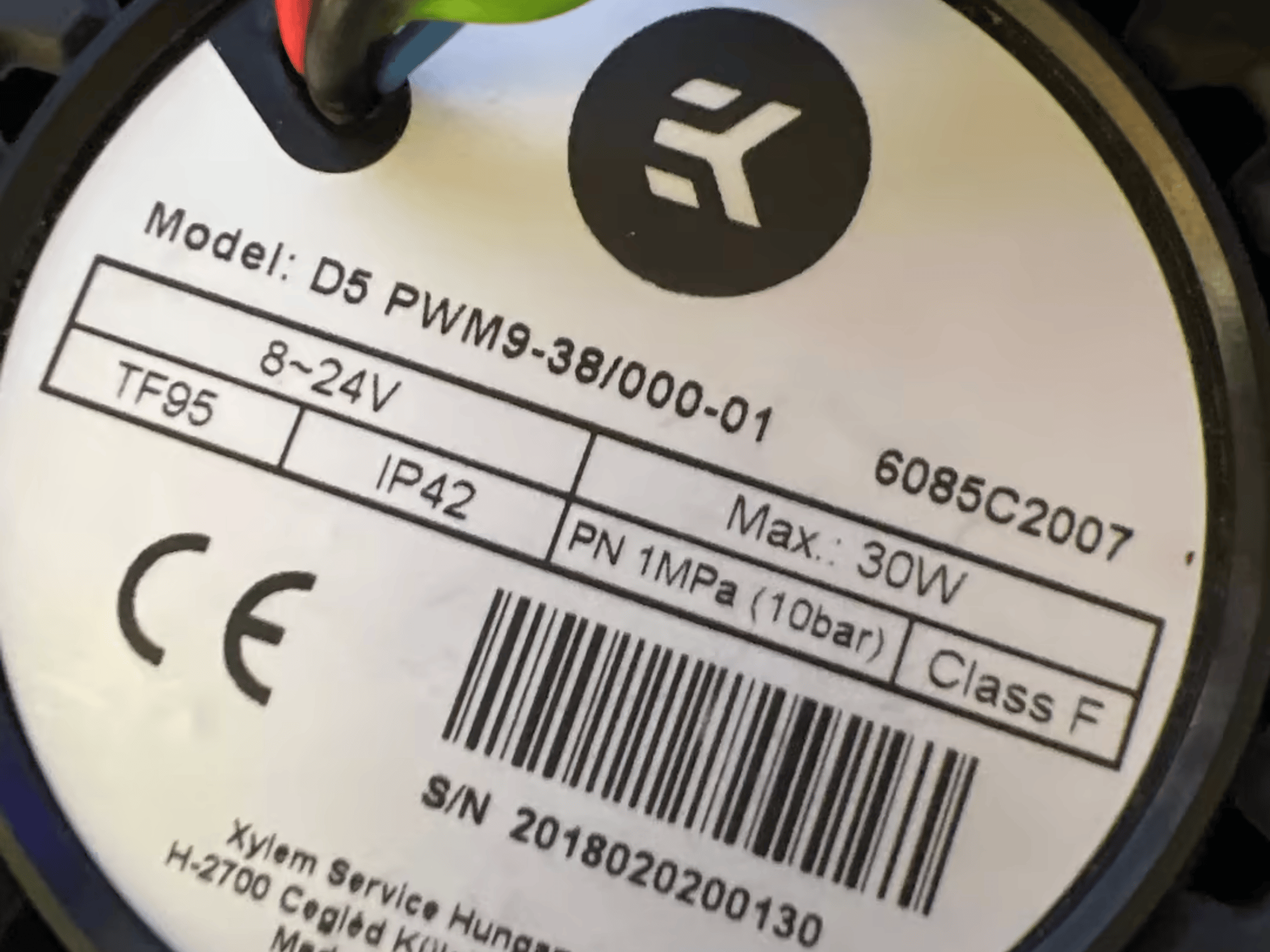 EK-XTOP Revo D5 RGB PWM - Plexi (incl. sl. pump)