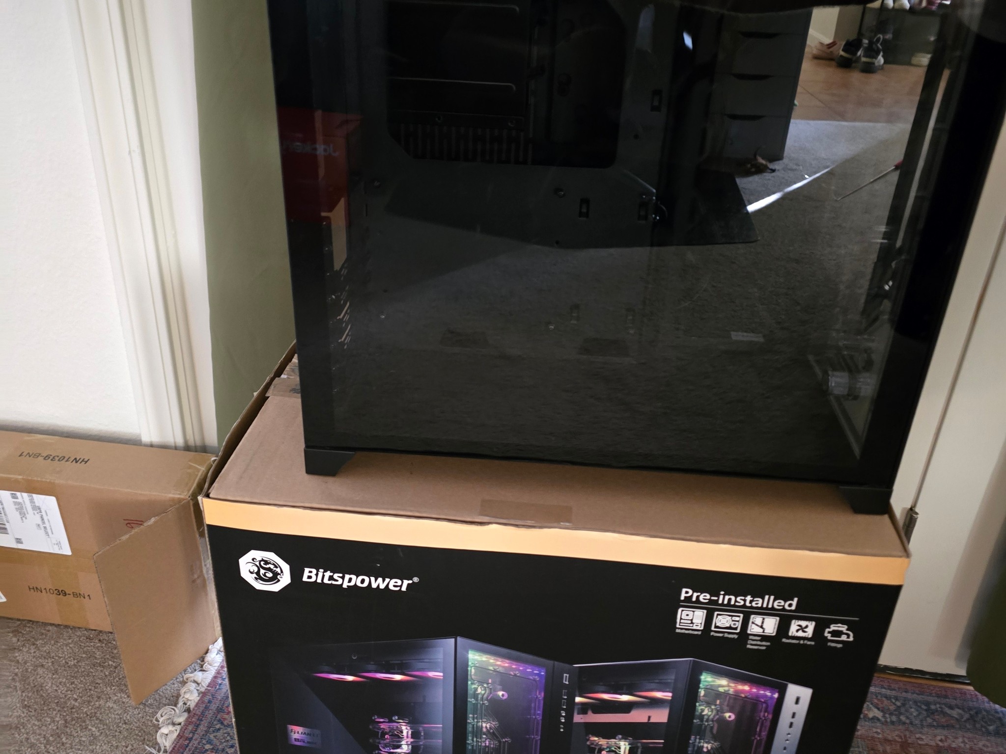 Lian Li Titan X O11D Case with built in Reservoir/Pump and 1 TB WD Gen 4 NVME (Read Description)