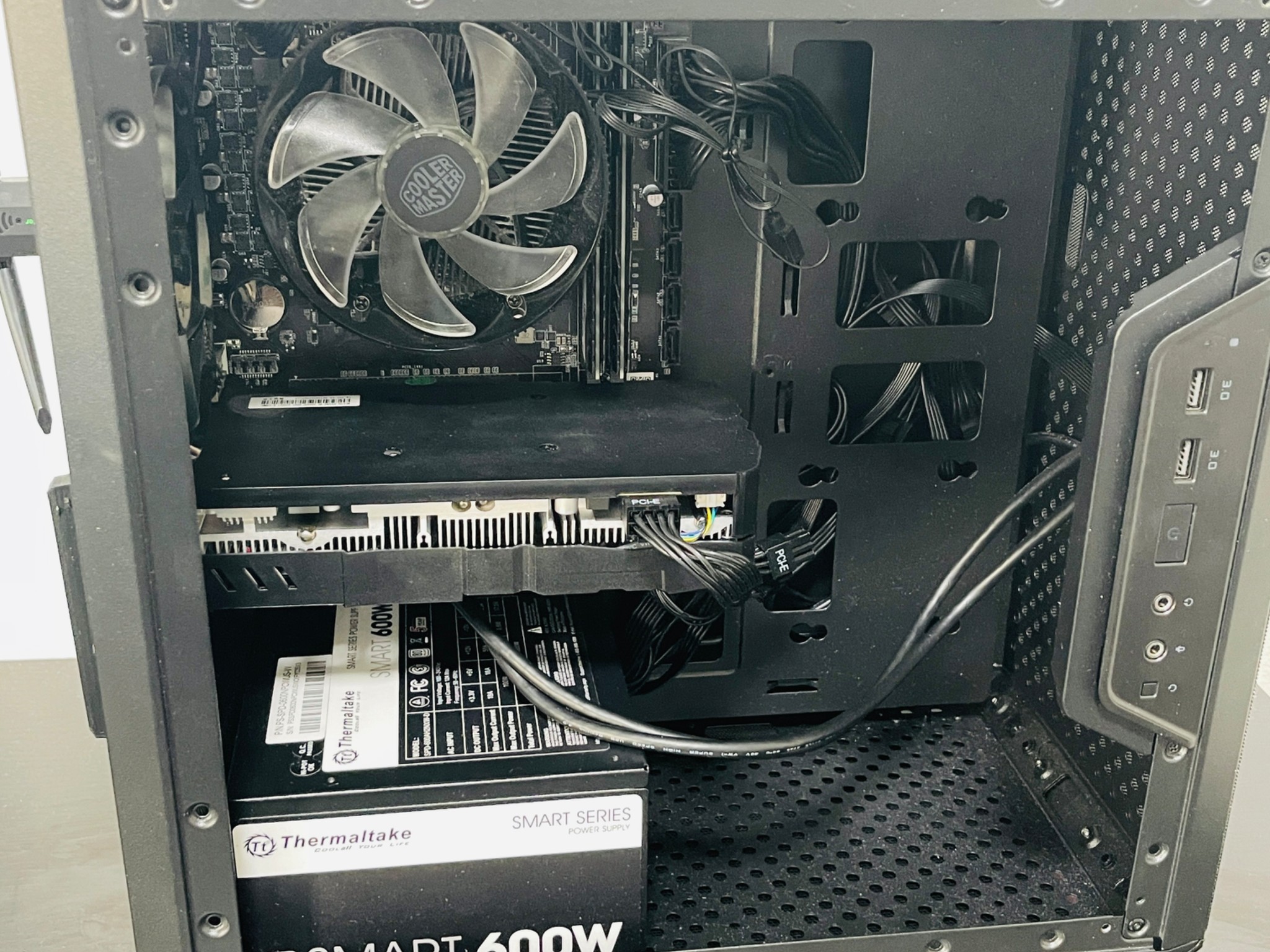 Custom PC Ryzen 5 5500 RX 580 2048SP 8GB DDR4 16GB RAM 256GB M.2 NVME SSD