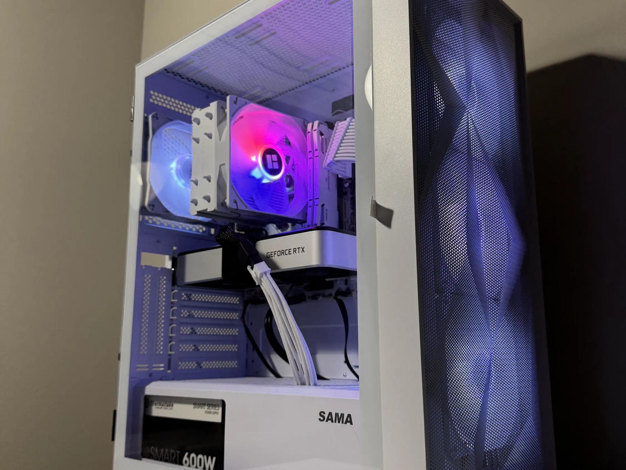 ✨Whiteout ✨ R5-5600X| RTX 3060Ti FE| 16GB DDR4 | 512GB NVMe