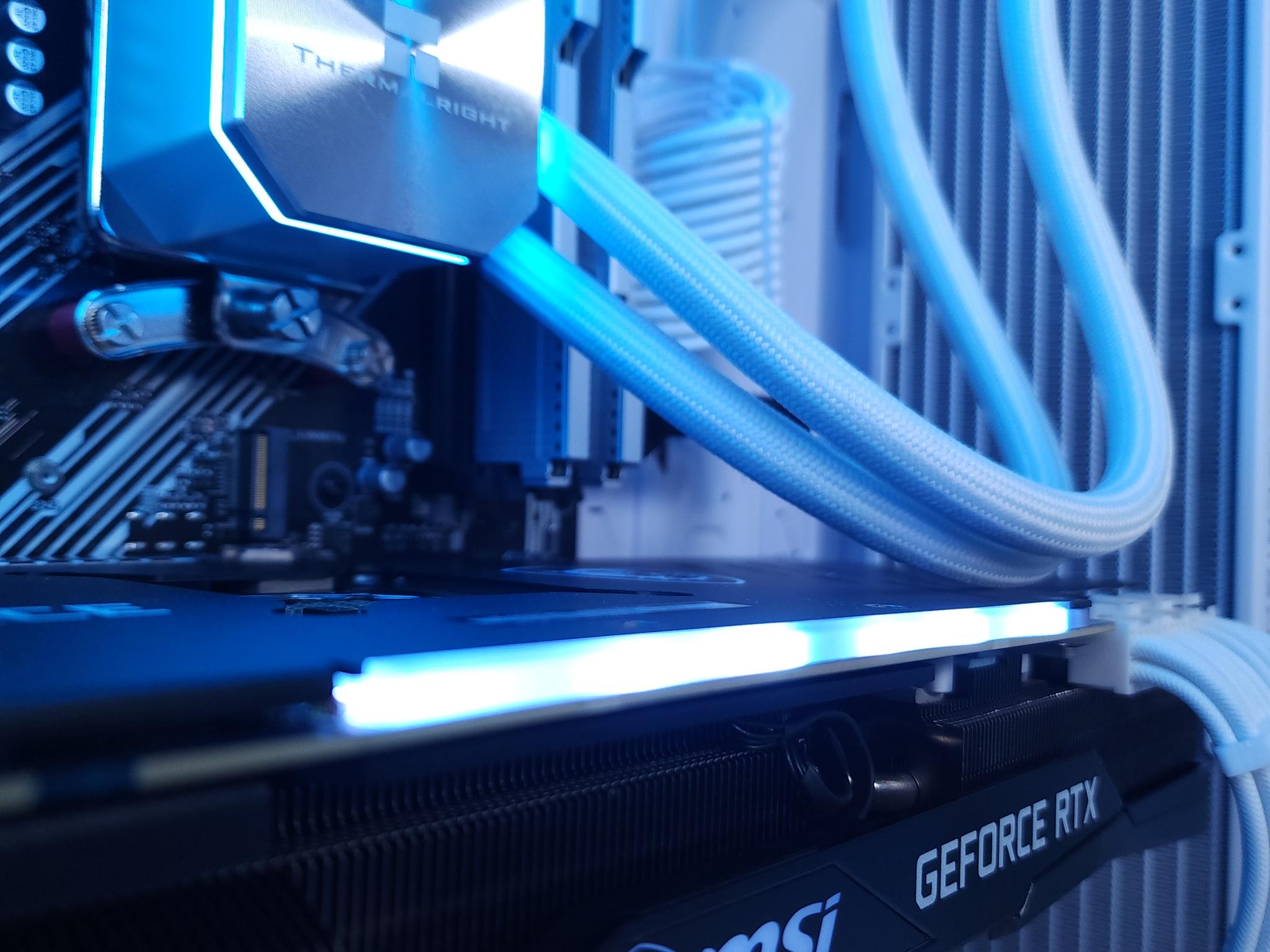 💙🤍RTX 3080Ti | Ryzen 7 5700X | 32GB 3200MHz | 1TB NVMe SSD