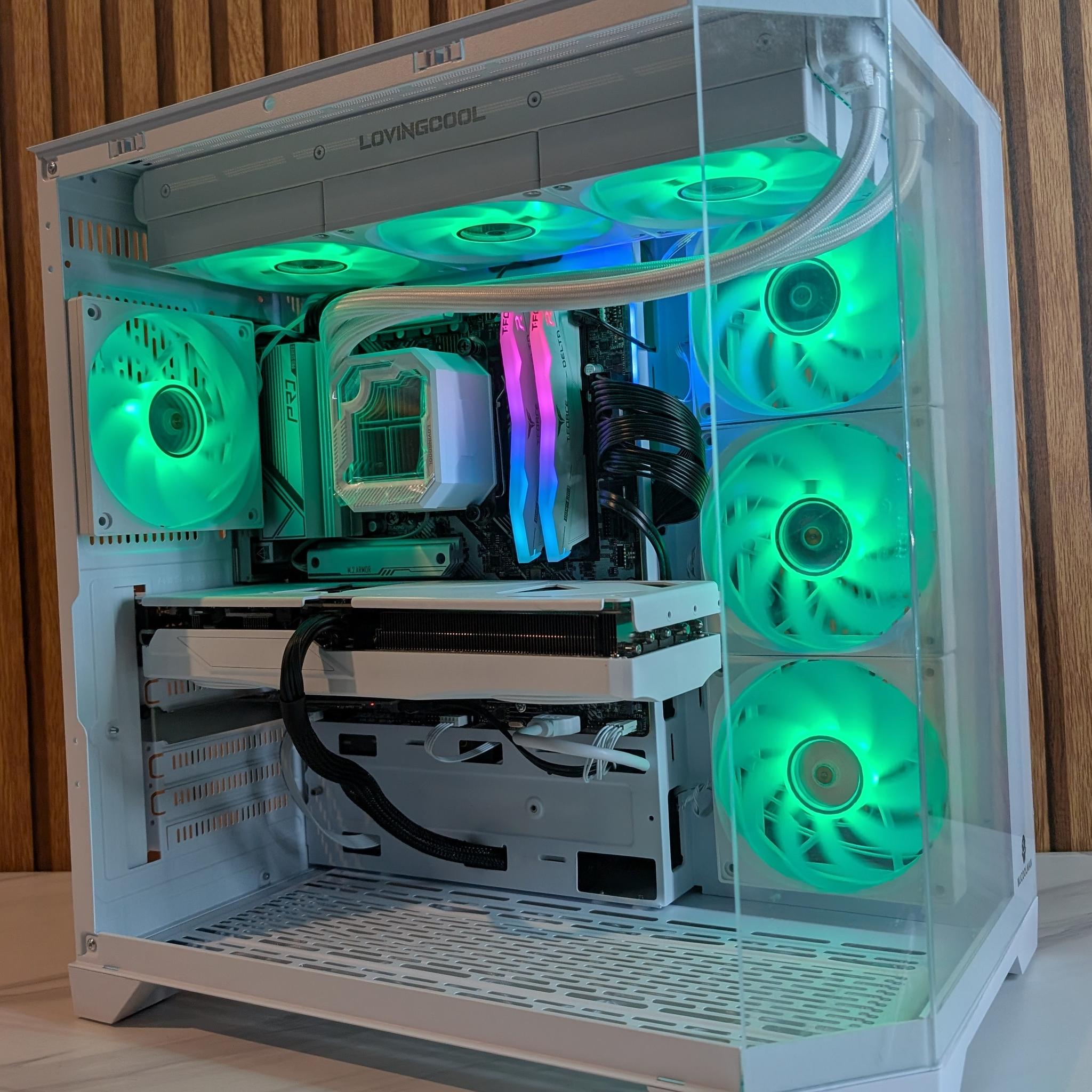 RTX 5070 | RYZEN 5 7600X | 1TB SSD | 16GB DDR5 | 750W | 360MM AIO