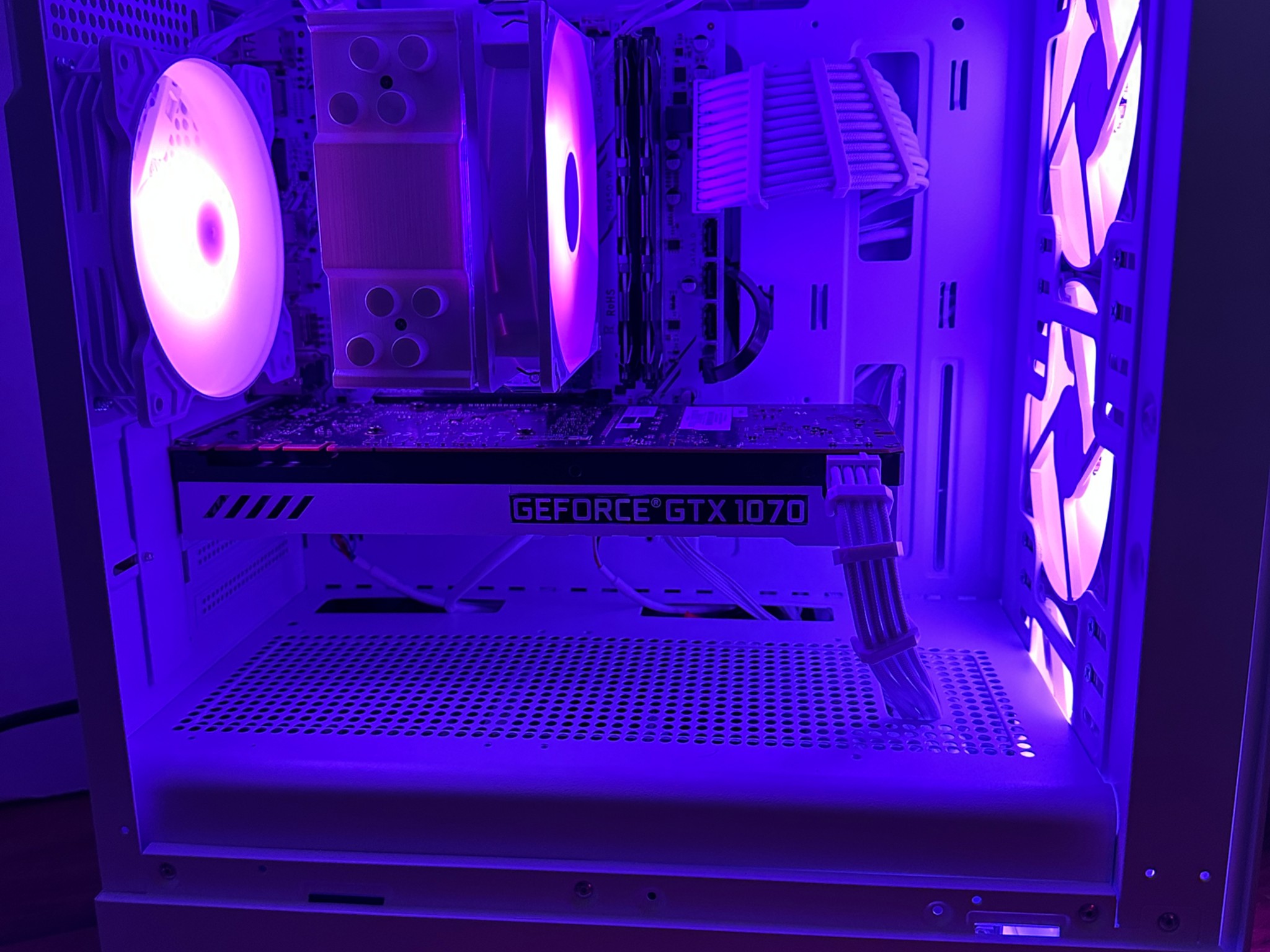 GTX 1070 | Ryzen 5 2600x | 16GB DDR4 | 1.26TB | Windows 11 | Office 2024 | WiFi | Custom Gaming PC