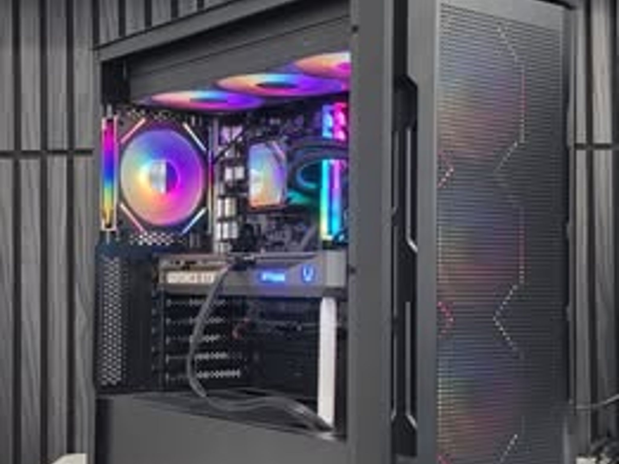 RTX 5070 Custom Gaming PC - Ryzen 7 7700X, 32GB RAM