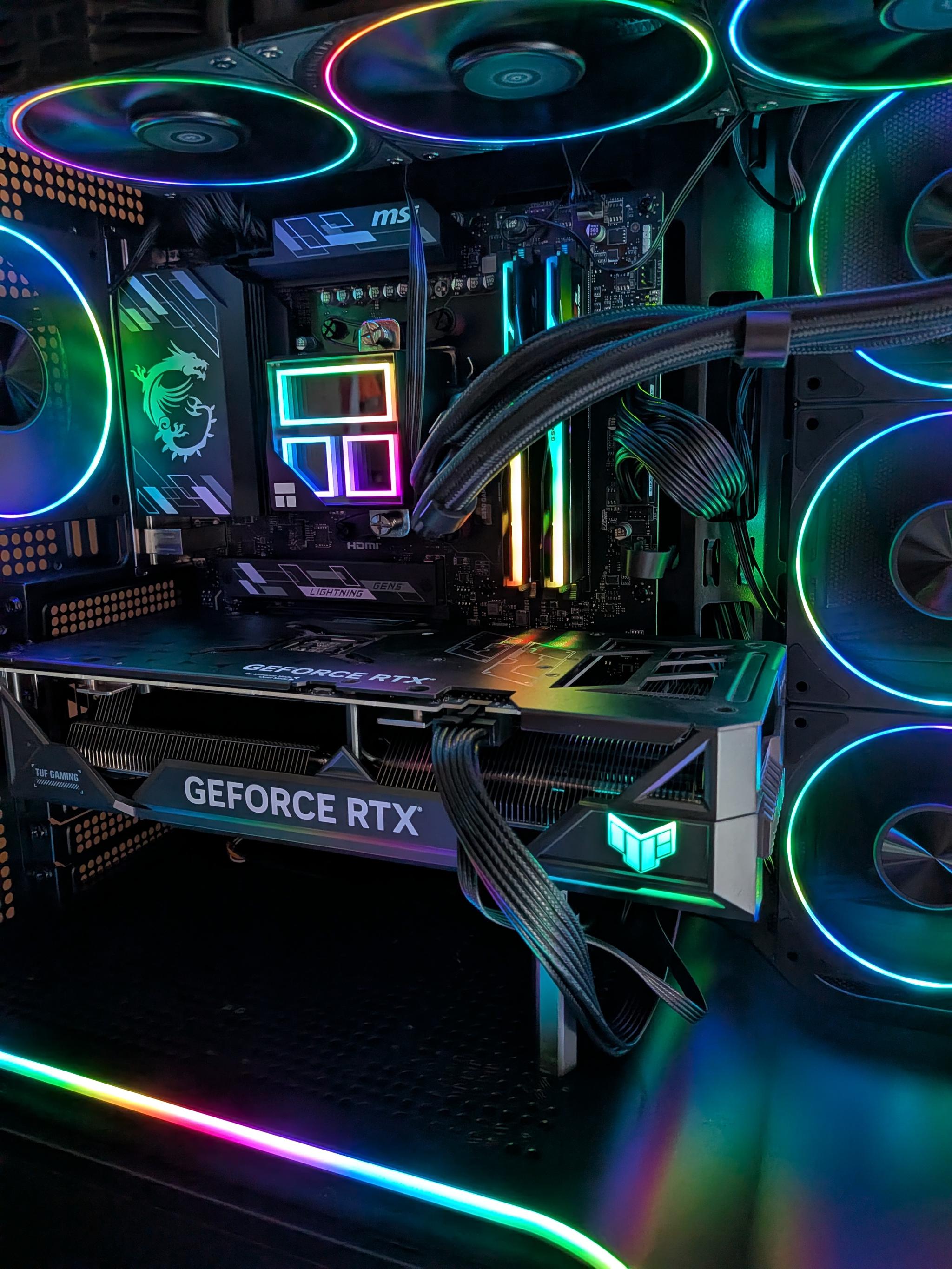 7600X3D | RTX 4070 Ti | 32GB | 2 TB | 1000W GOLD