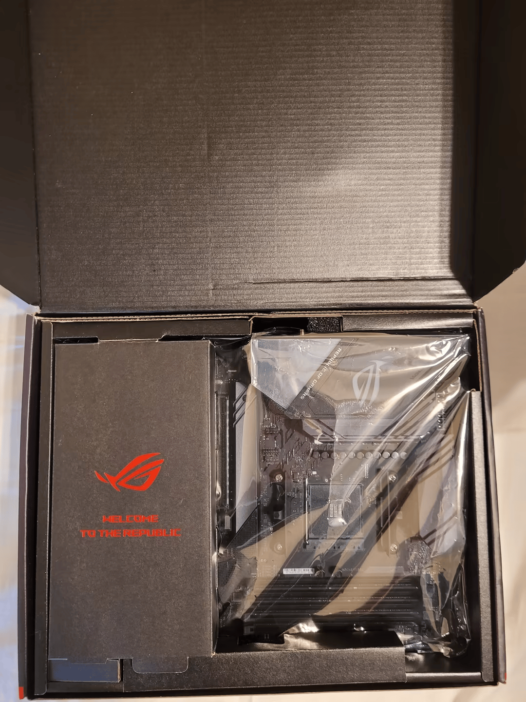 New Open Box! ASUS ROG Strix X570-E Gaming