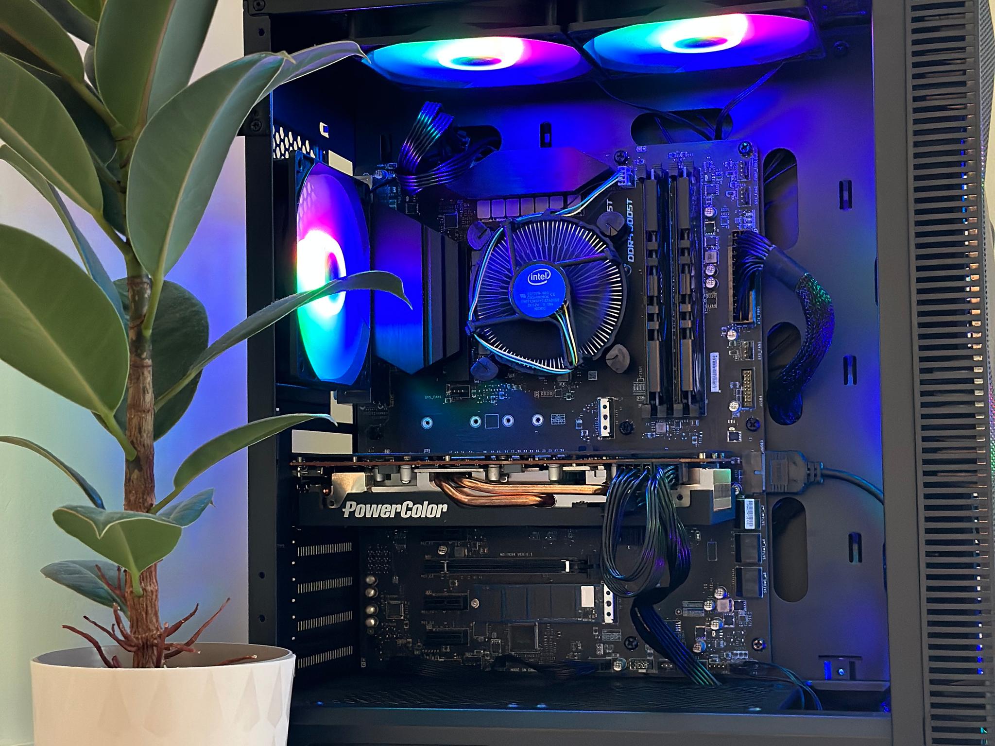 🌈Rainbow Warrior🥷||Custom Gaming PC With Intel i3 10100F and RX 5700 XT