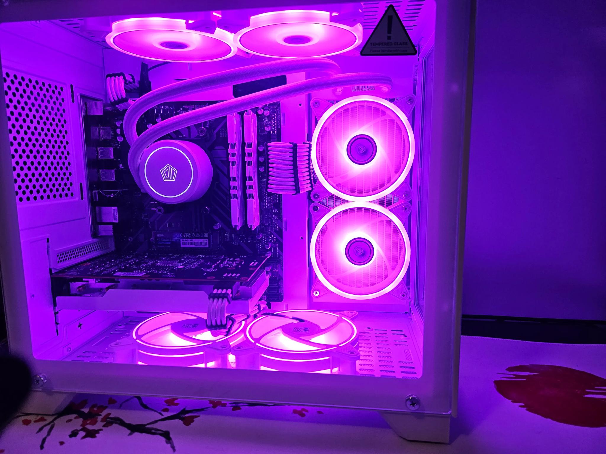 Liquid Cooled Frosty Gaming Rig Ryzen 5 / 32GB / 2TB / RX6600