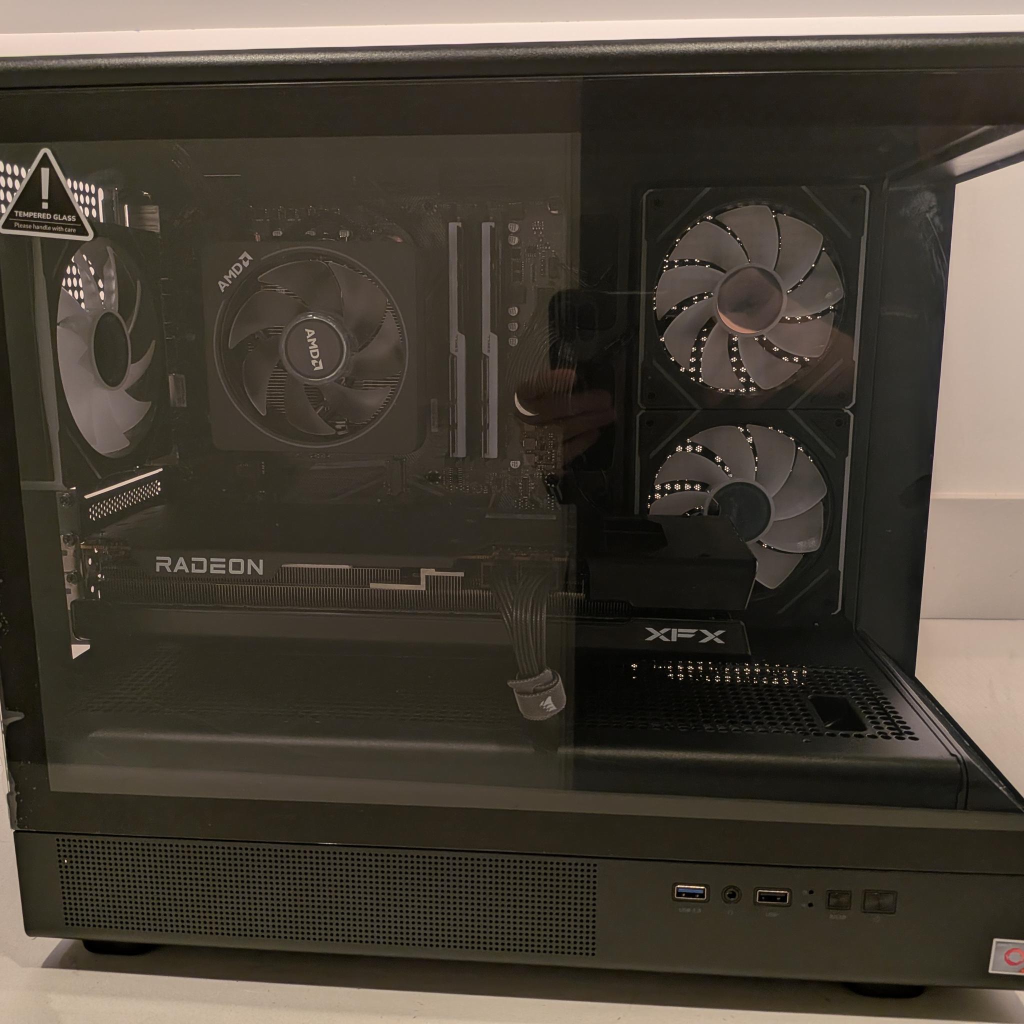 1440p Slayer - RX 7700 XT, Ryzen 5 5700, 32 GB DDR4, 1 TB Gen 4 NVME, RGB