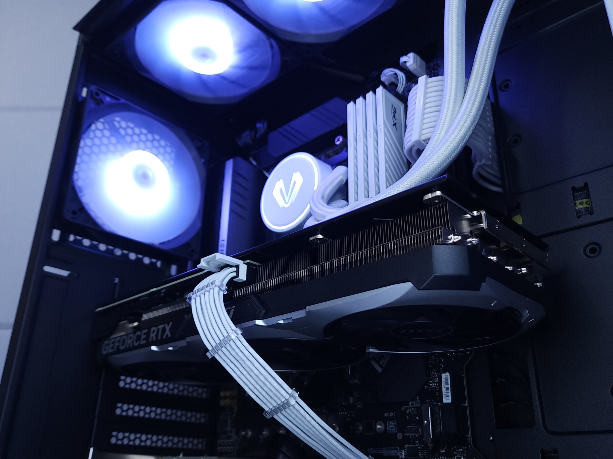 🖤🤍RTX 4070 Ti | Core i7 12700KF | 32GB 3200MHz | 1TB NVMe Gen 4