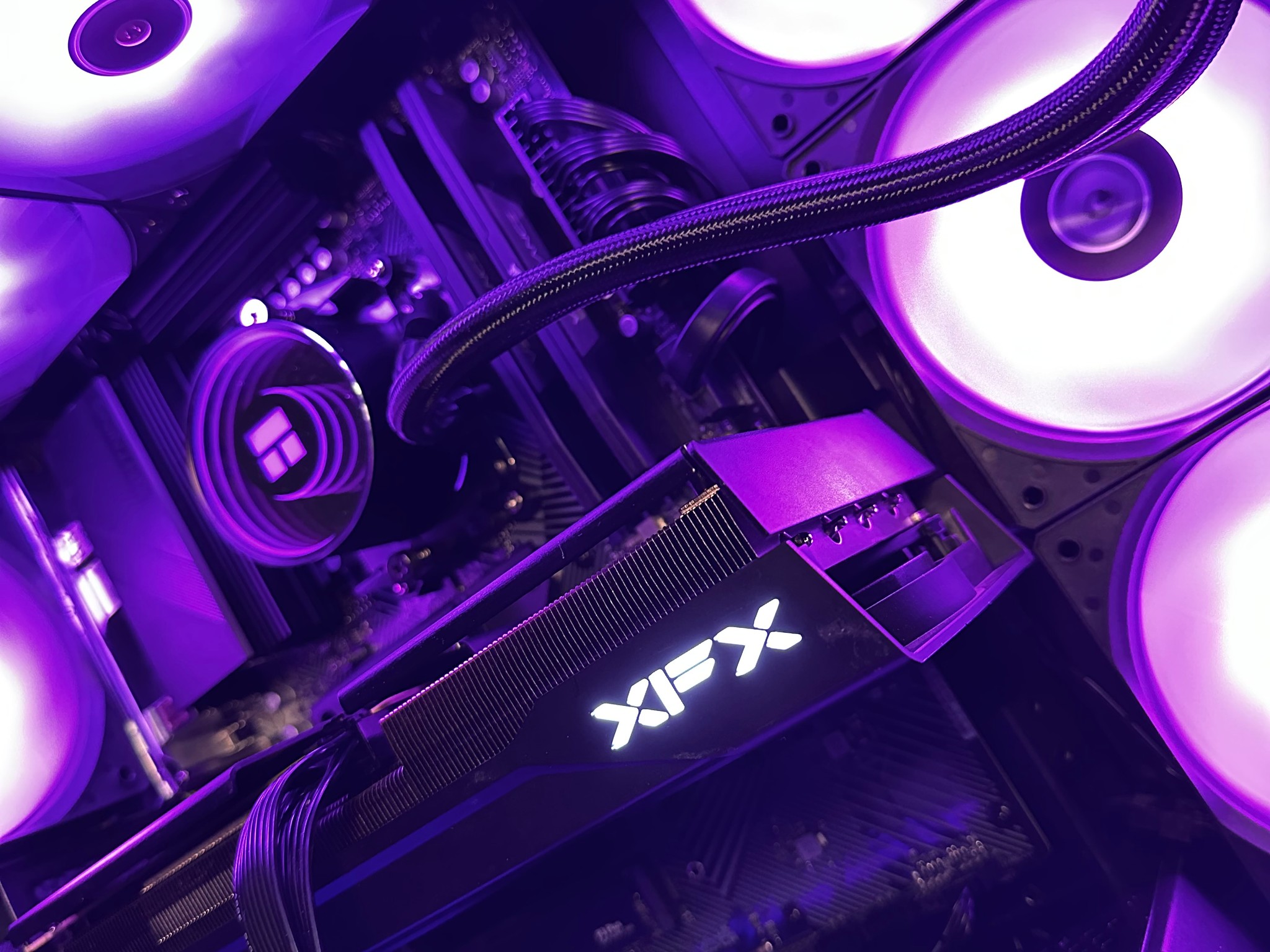 RX 9060 XT 16GB Gaming PC | Ryzen 5 7600X | DDR5 | RGB | WIFI