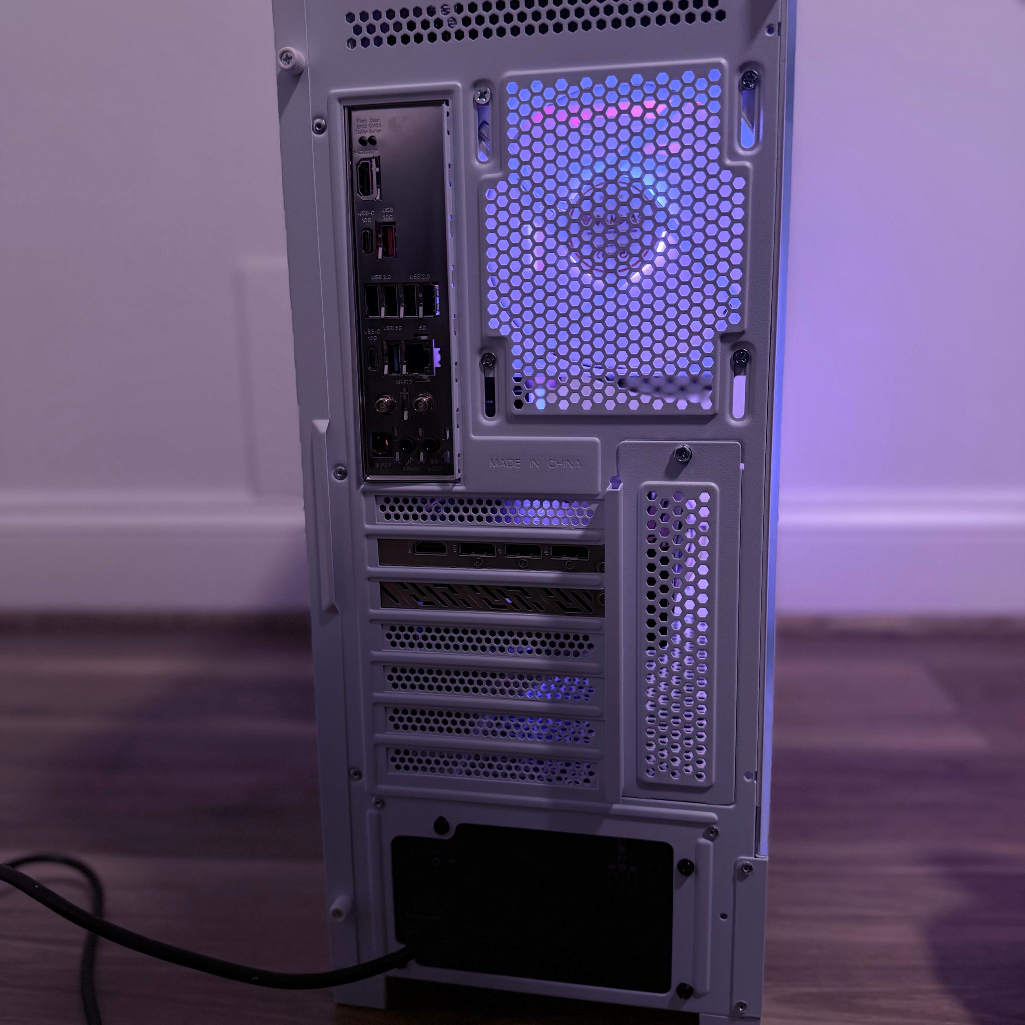 ❄️"Artic Pulse"❄️| 1440p/4k Gaming | 9070 XT 16gb| R7 7800x3D | 32GB DDR5 | 2tb SSD | WiFi