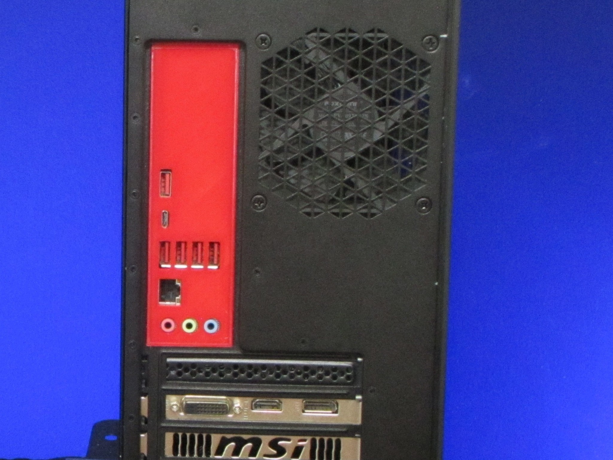 HP Omen Desktop, i5-9400F, 16GB DDR4, GTX 1060 3GB, 128GB m.2 SATA SSD, 750GB HDD, Win 11, Wifi, BT