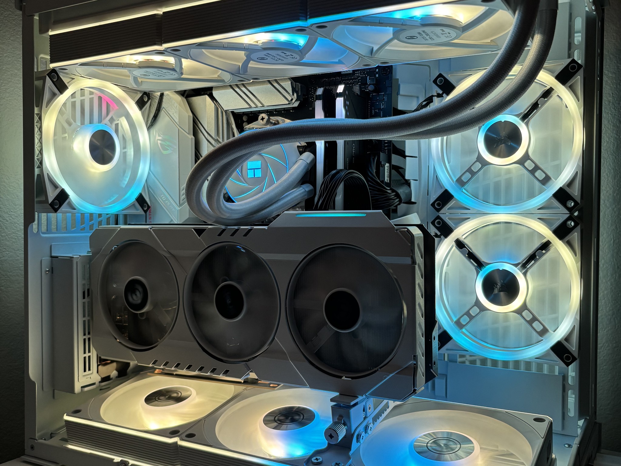 WHITE ASUS TUF GAMING OC GeForce RTX 3060 12GB