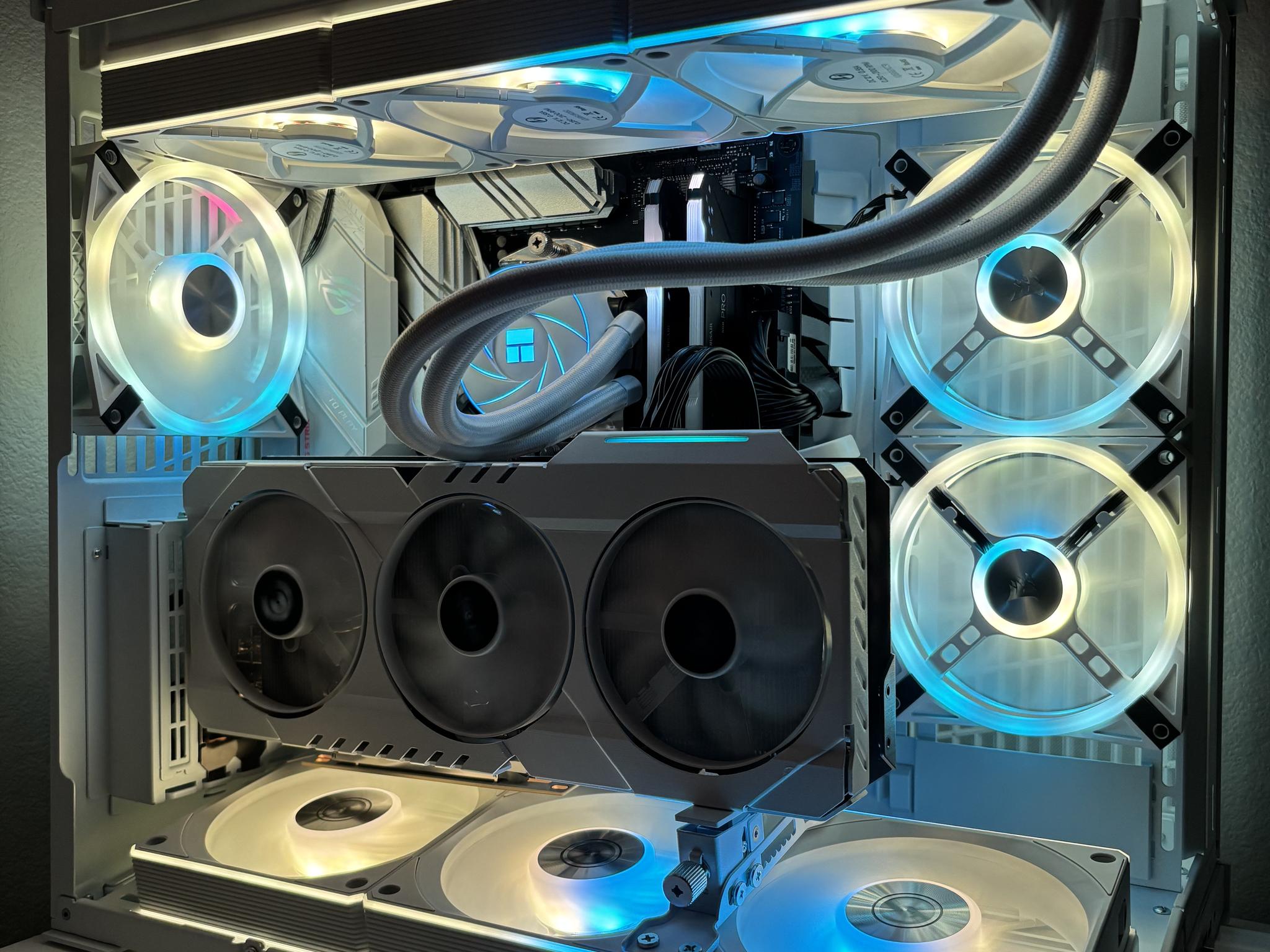 WHITE ASUS TUF GAMING OC GeForce RTX 3060 12GB