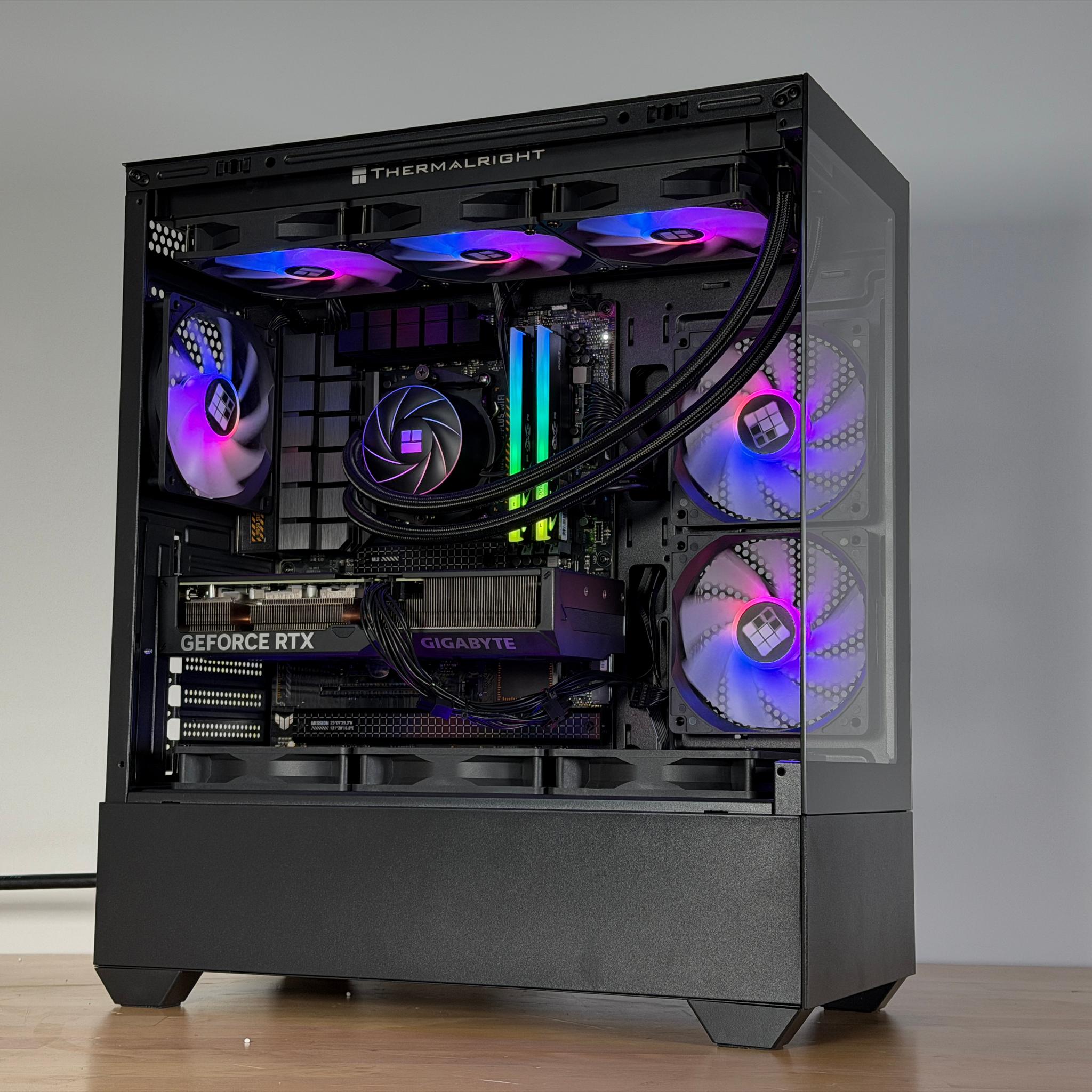 RTX 4070 Ryzen 7 7700x Gaming PC